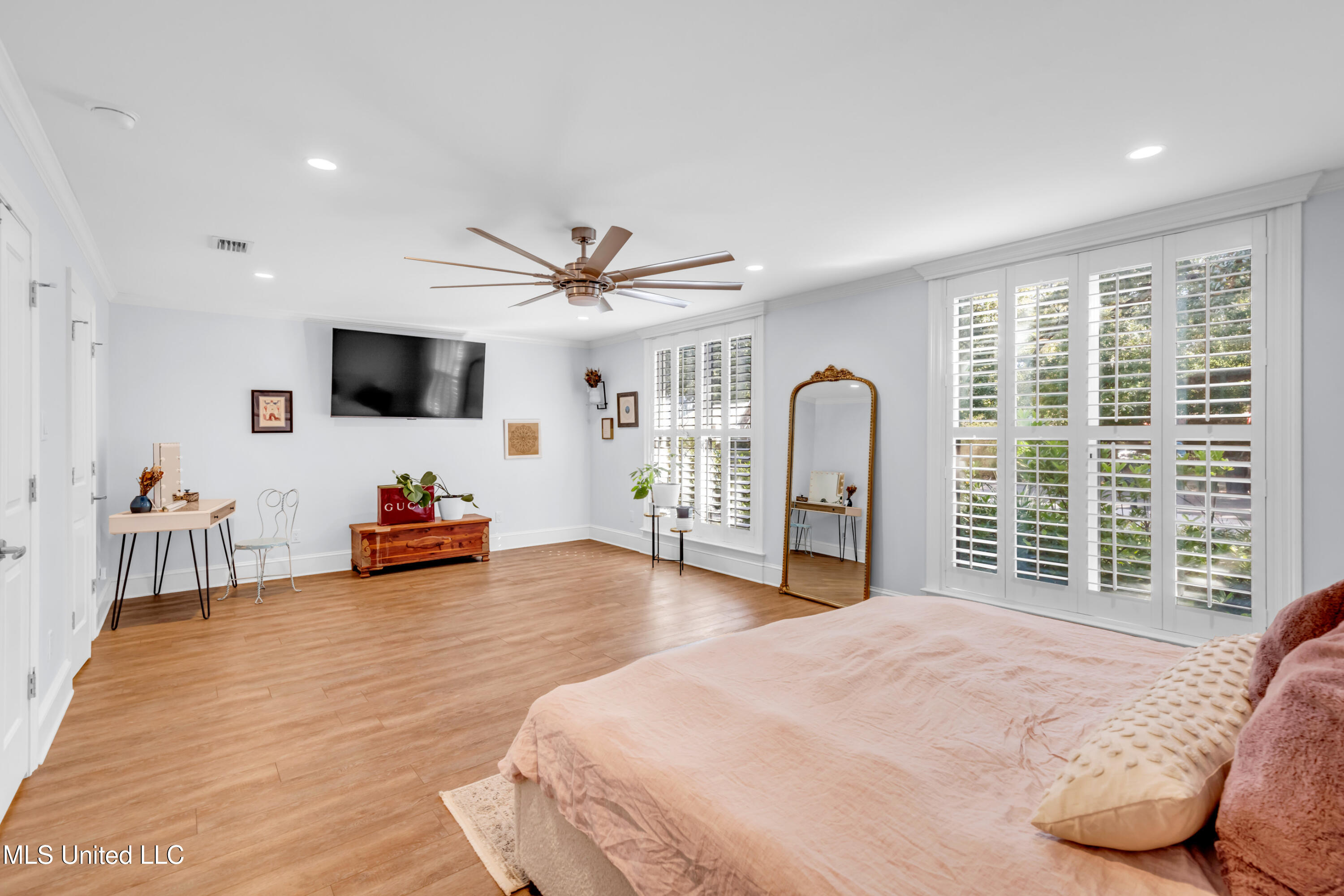 1105 E Cherokee Glen Property Photo 27