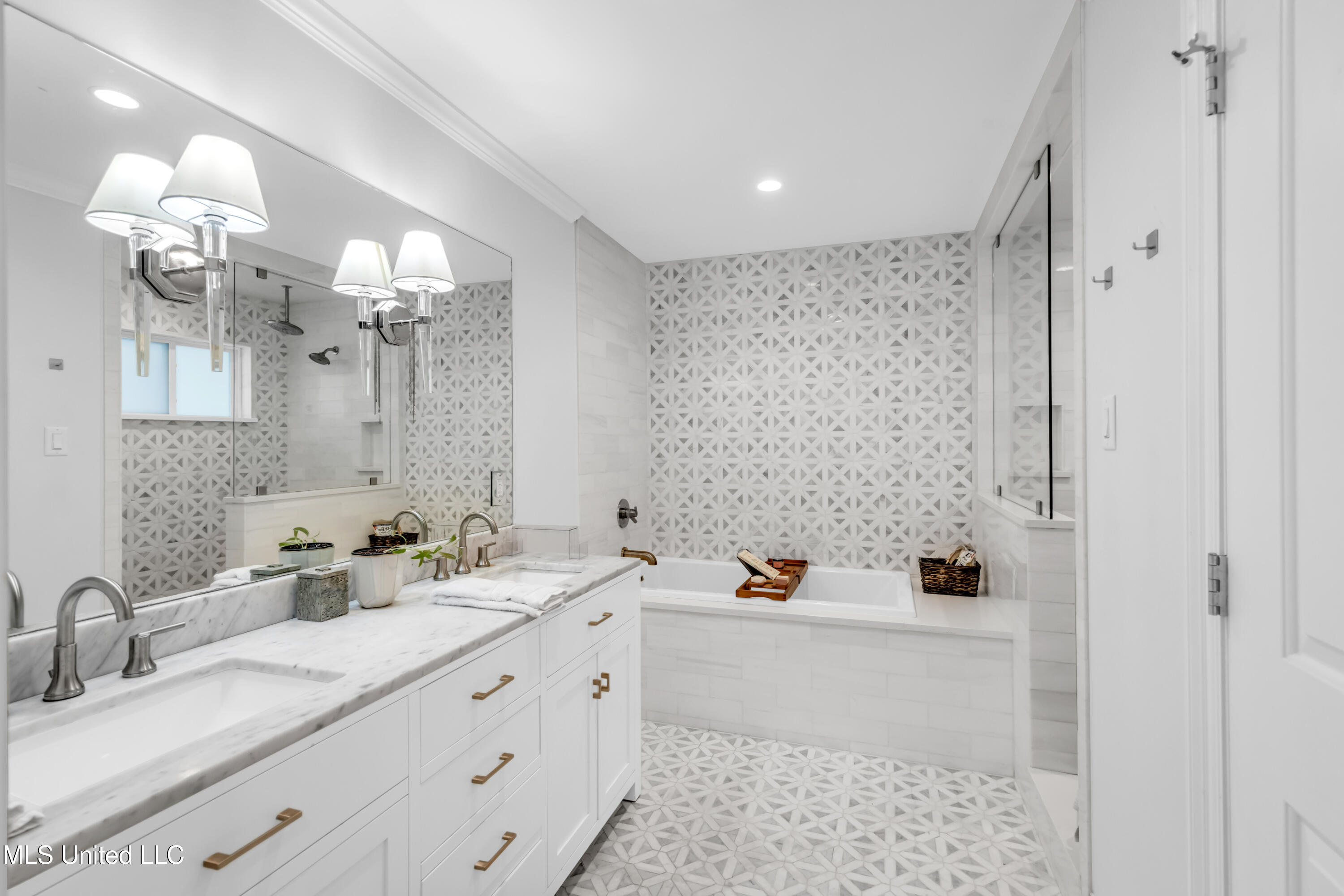 1105 E Cherokee Glen Property Photo 29