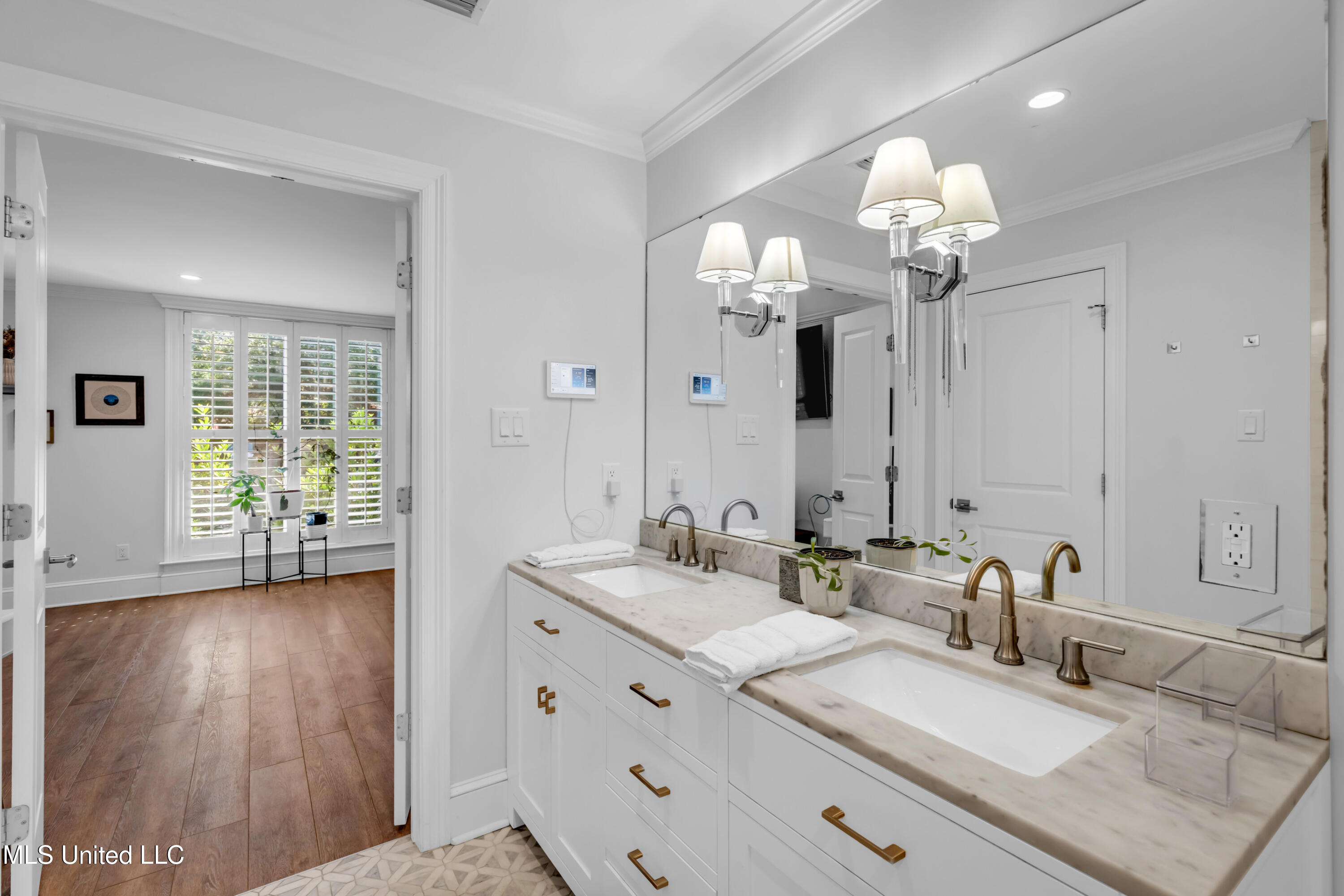 1105 E Cherokee Glen Property Photo 33