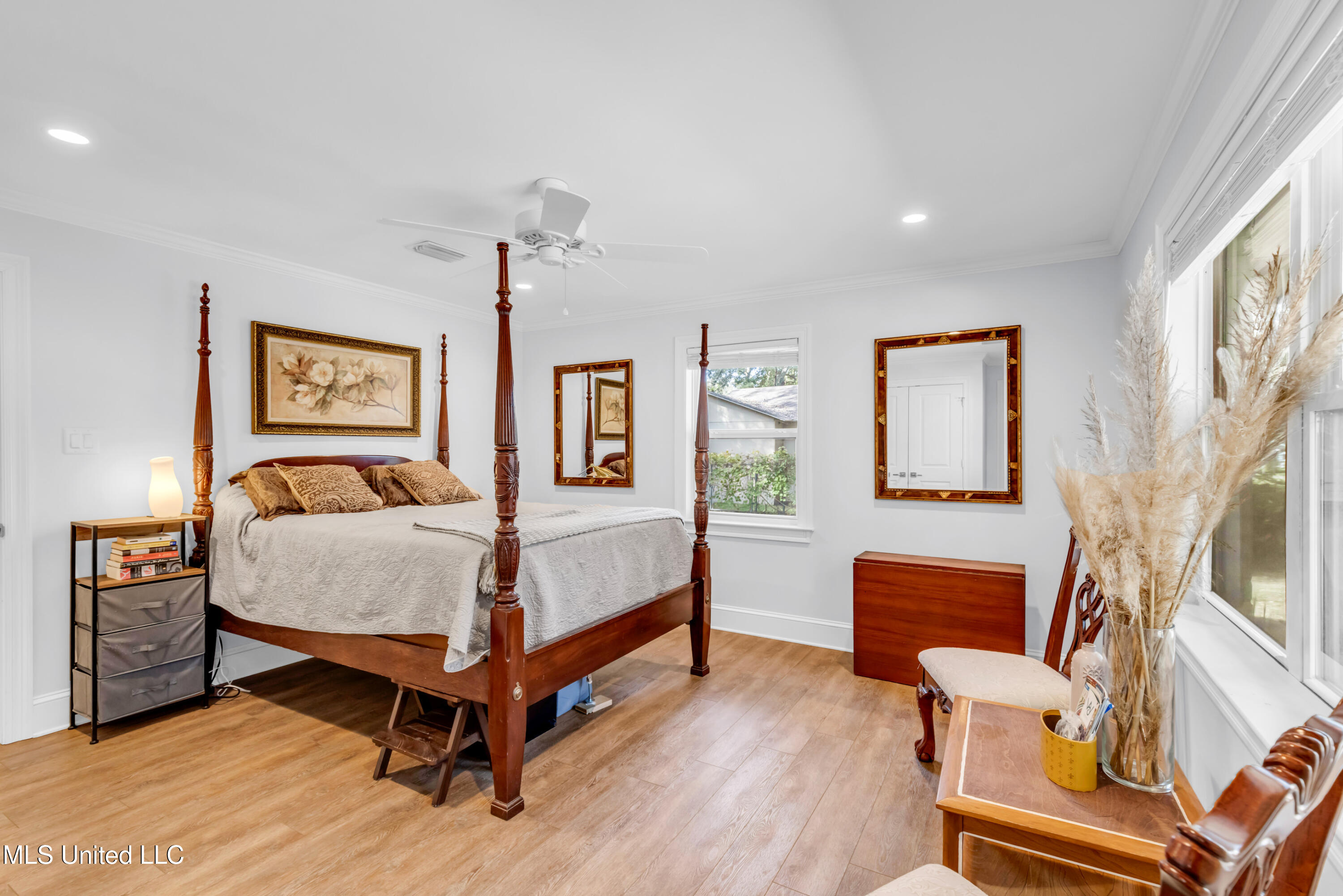 1105 E Cherokee Glen Property Photo 36