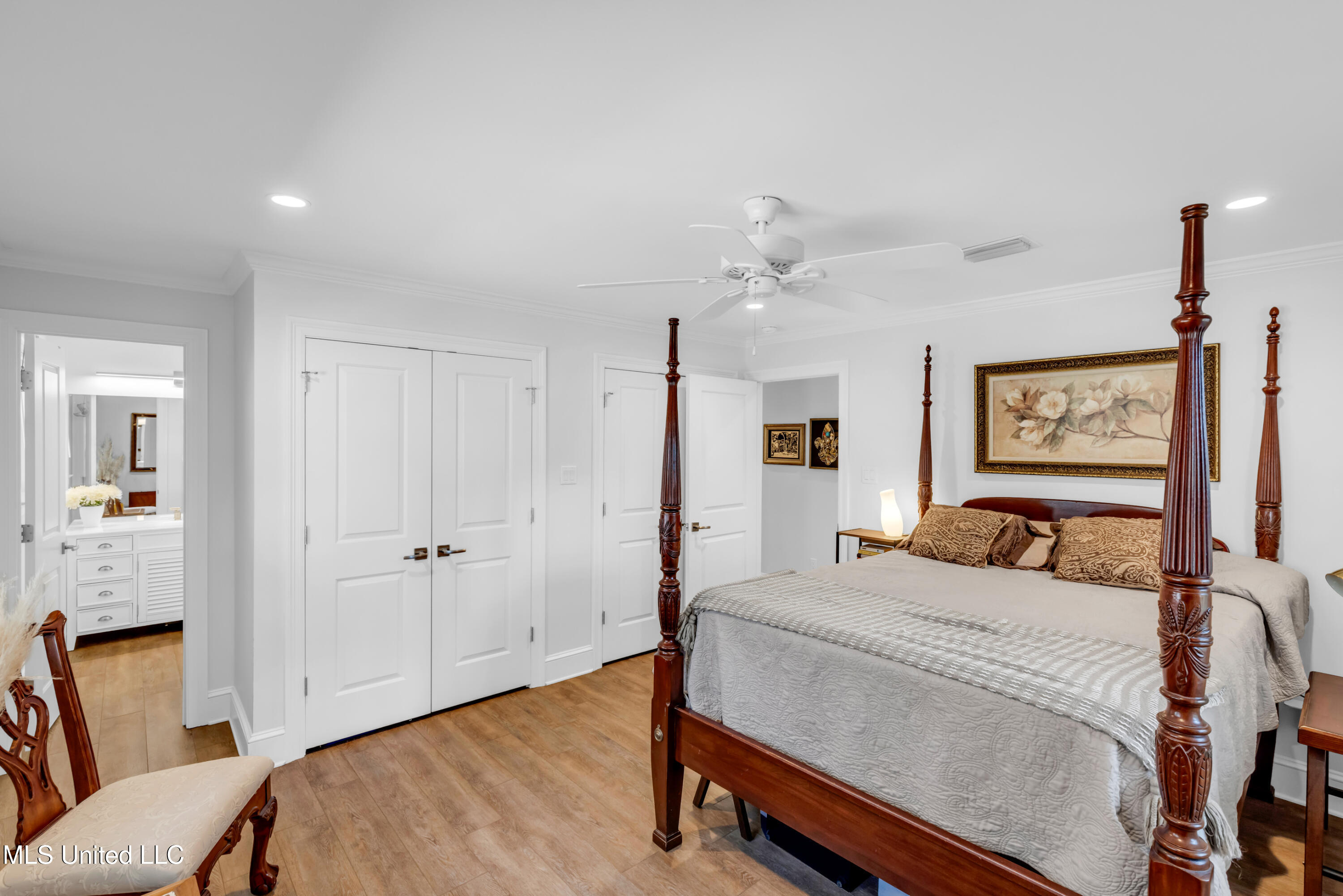 1105 E Cherokee Glen Property Photo 38