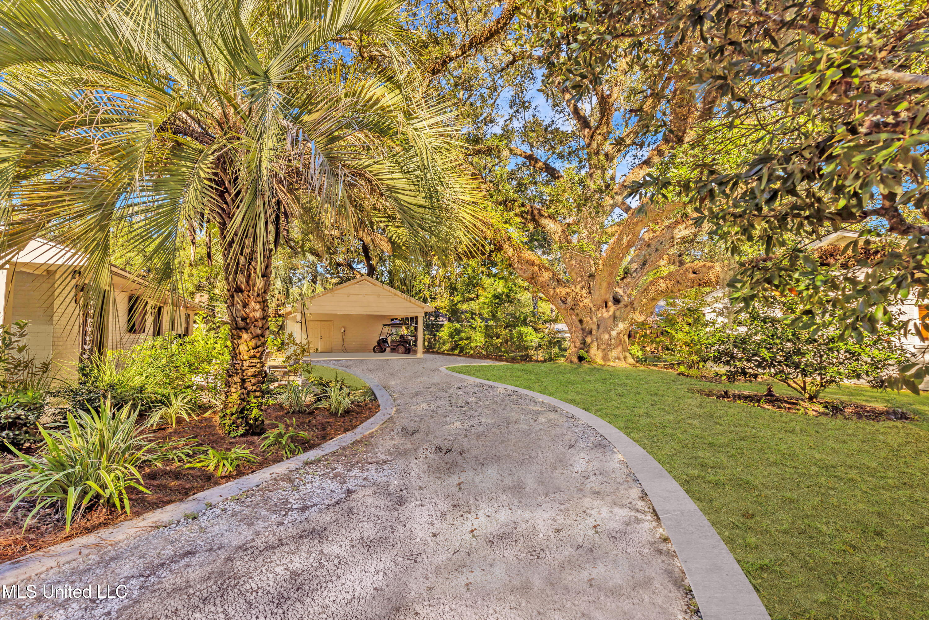 1105 E Cherokee Glen Property Photo 50