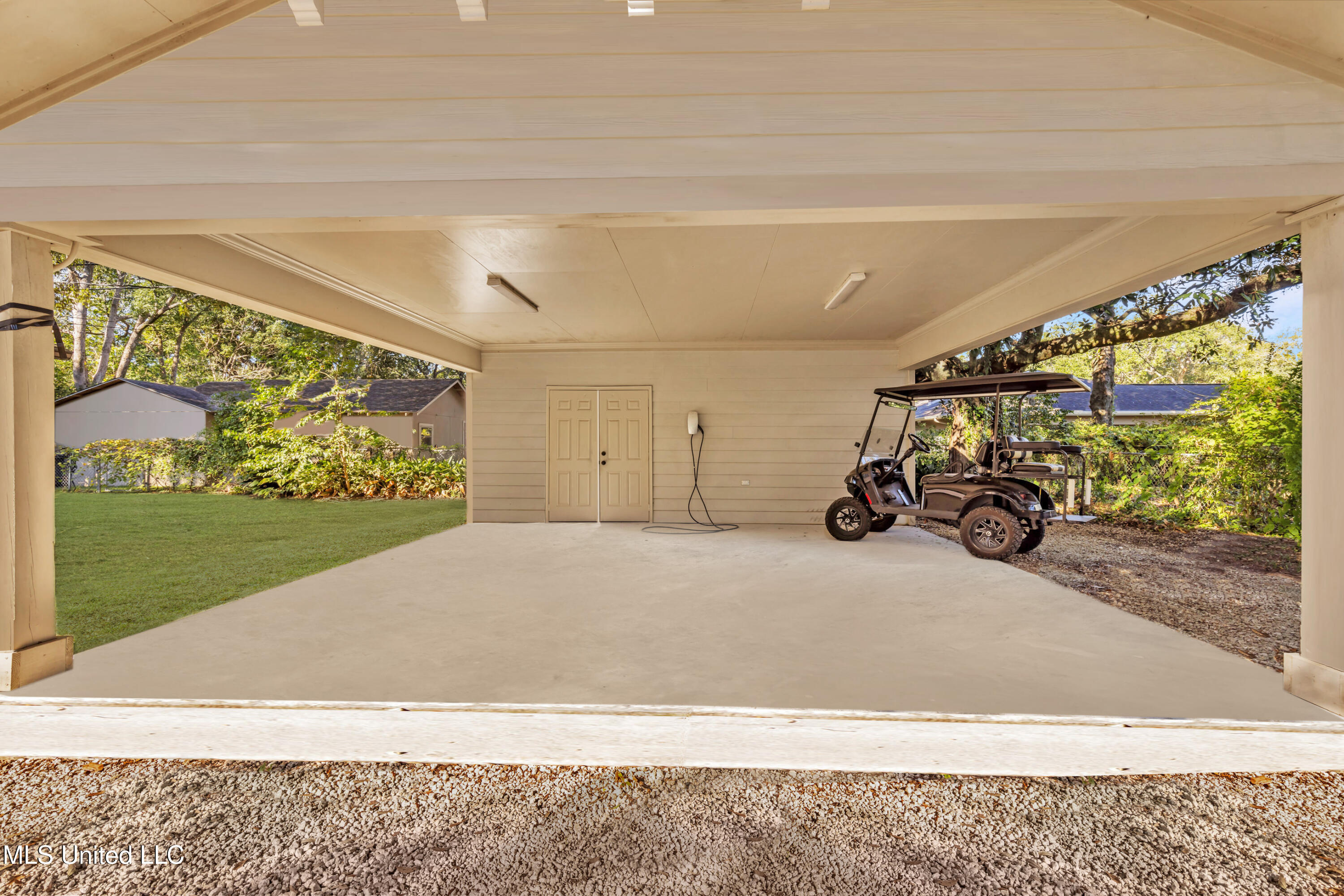 1105 E Cherokee Glen Property Photo 52