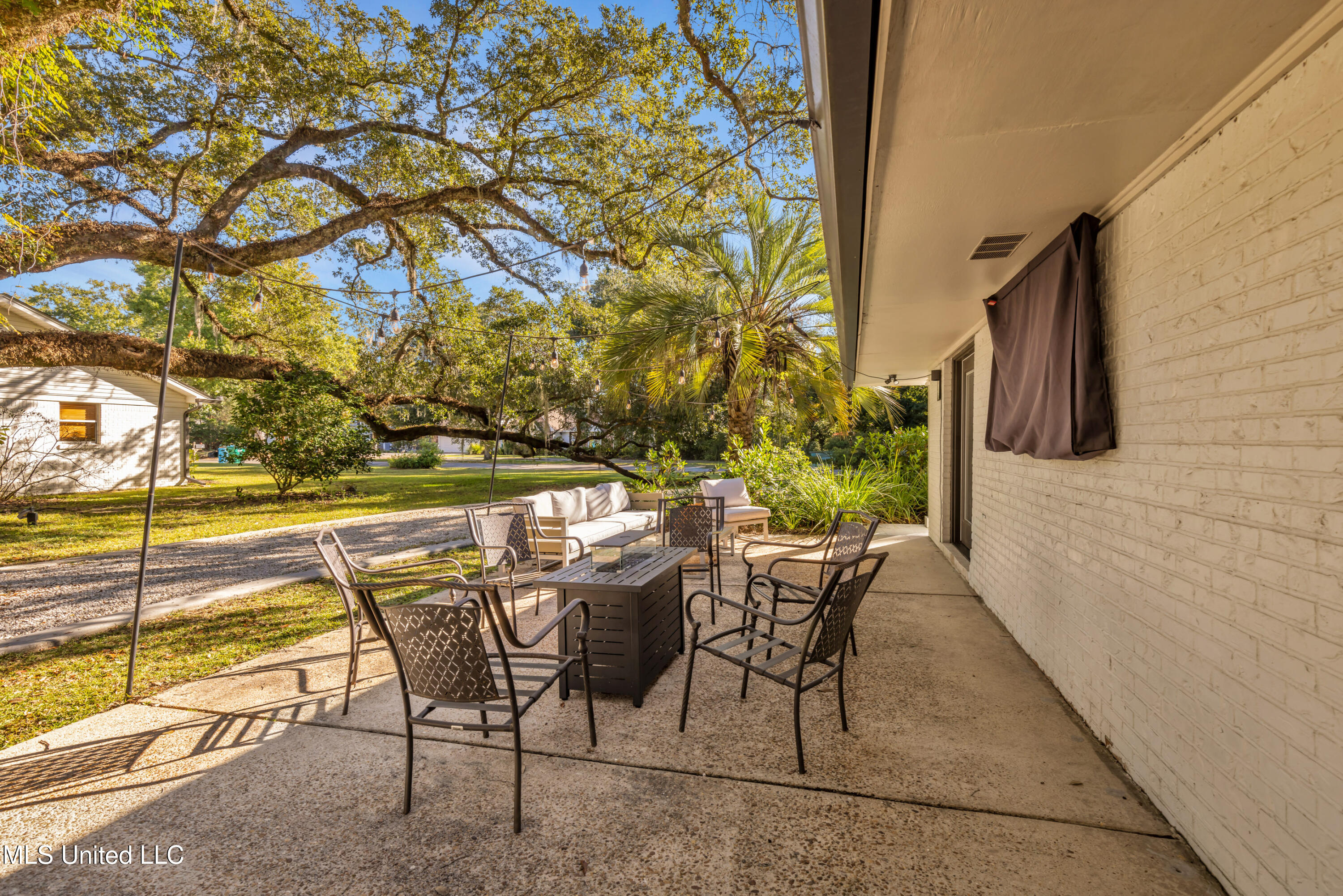 1105 E Cherokee Glen Property Photo 54