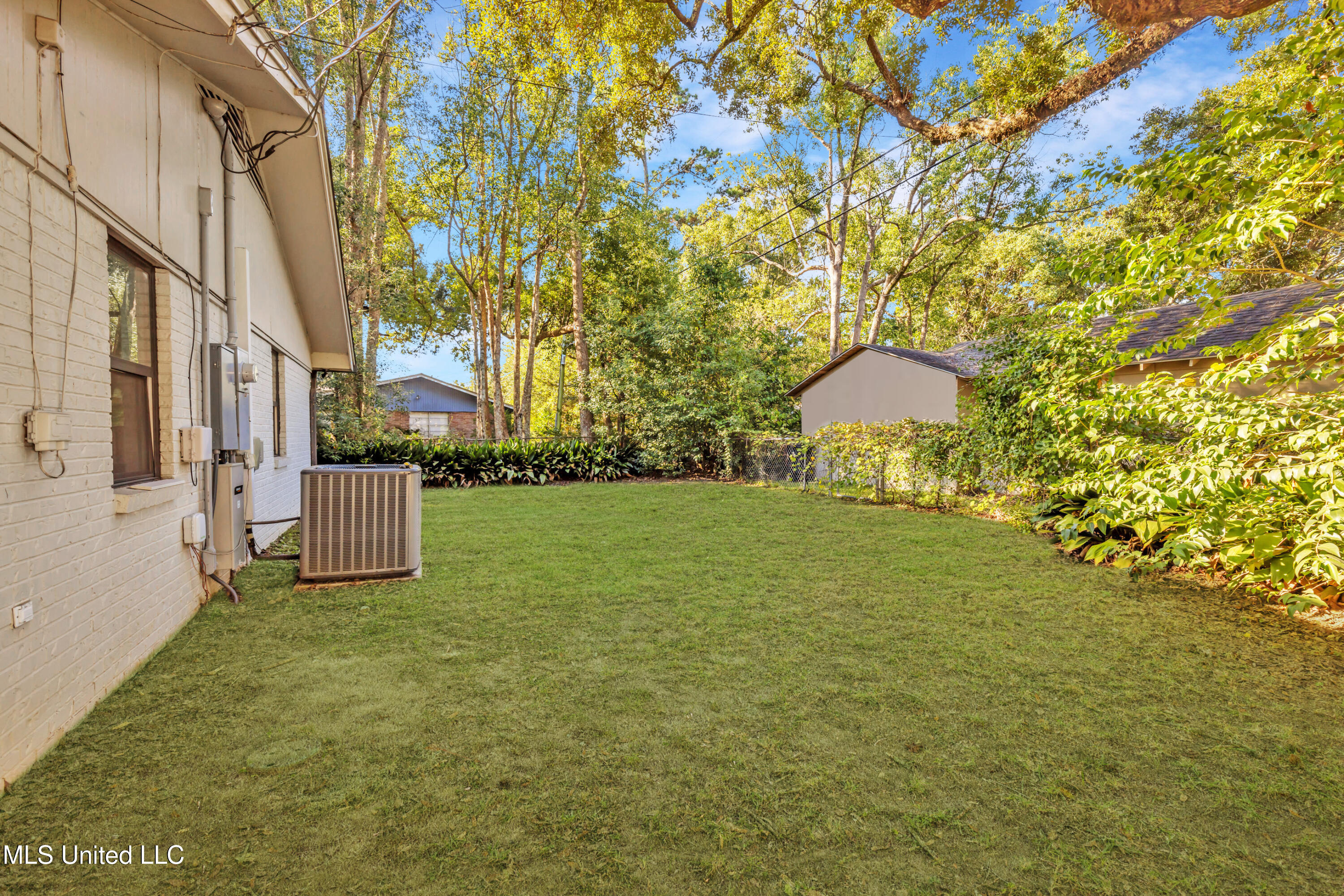 1105 E Cherokee Glen Property Photo 57