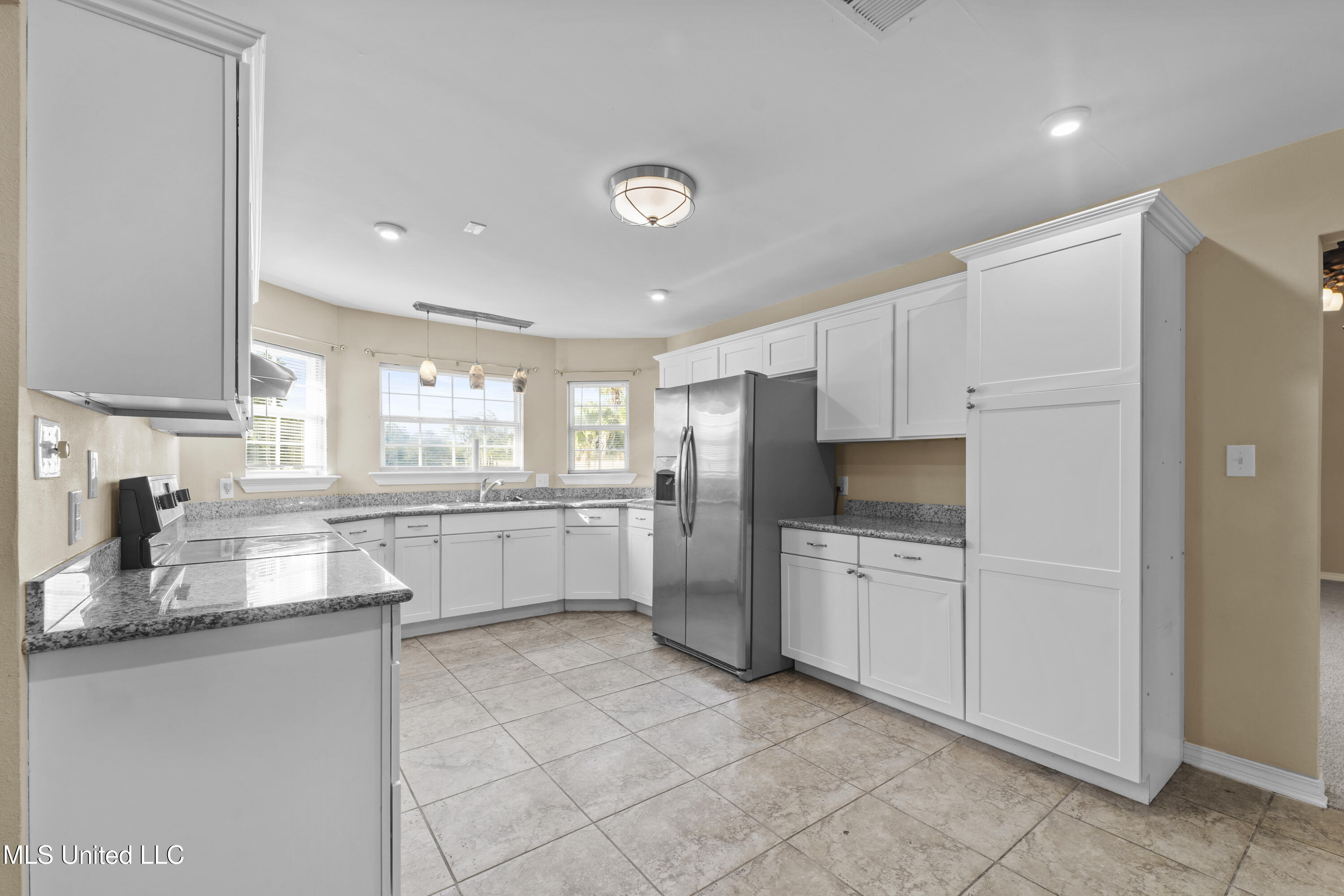 109 Fernwood Drive Property Photo 8