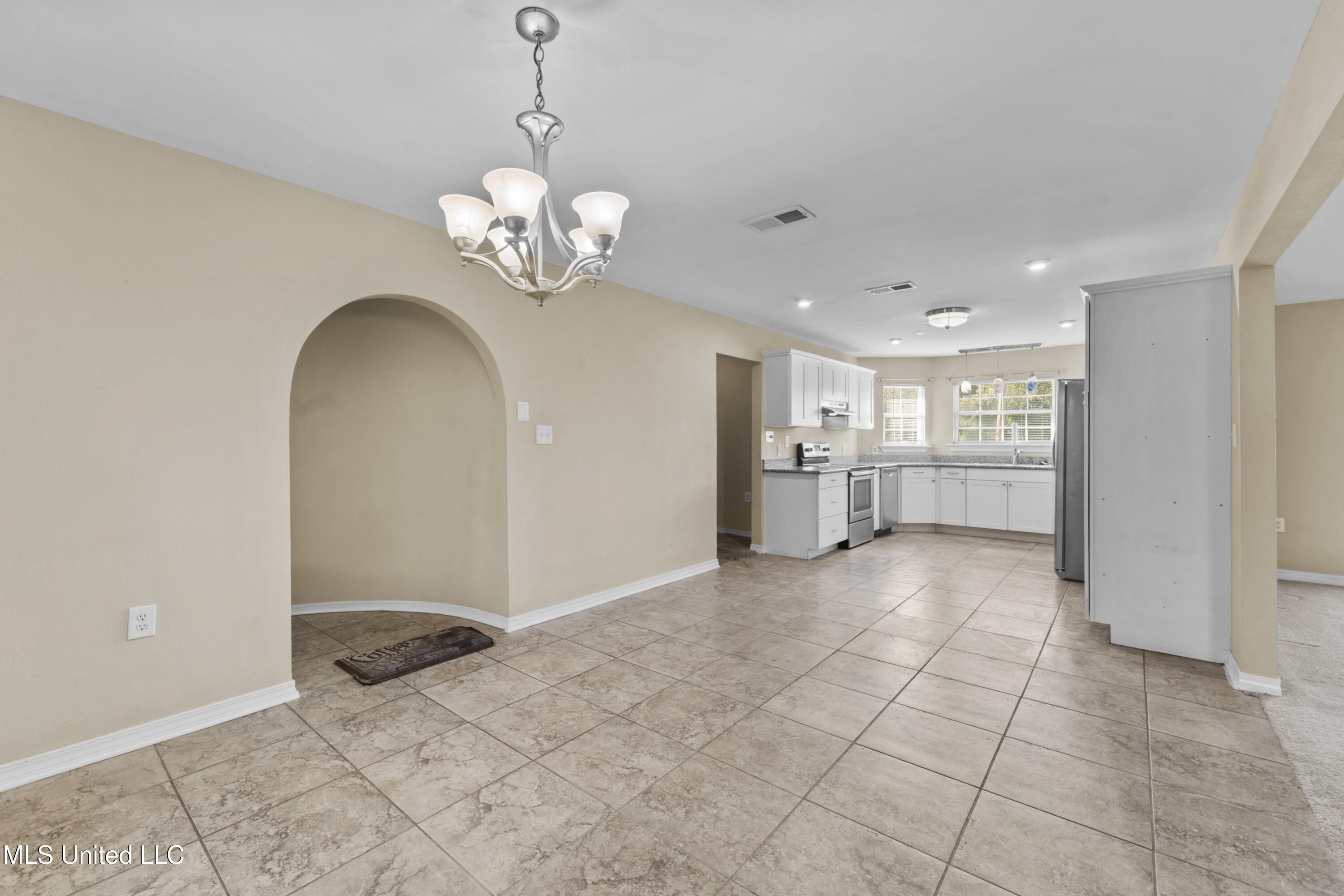 109 Fernwood Drive Property Photo 10