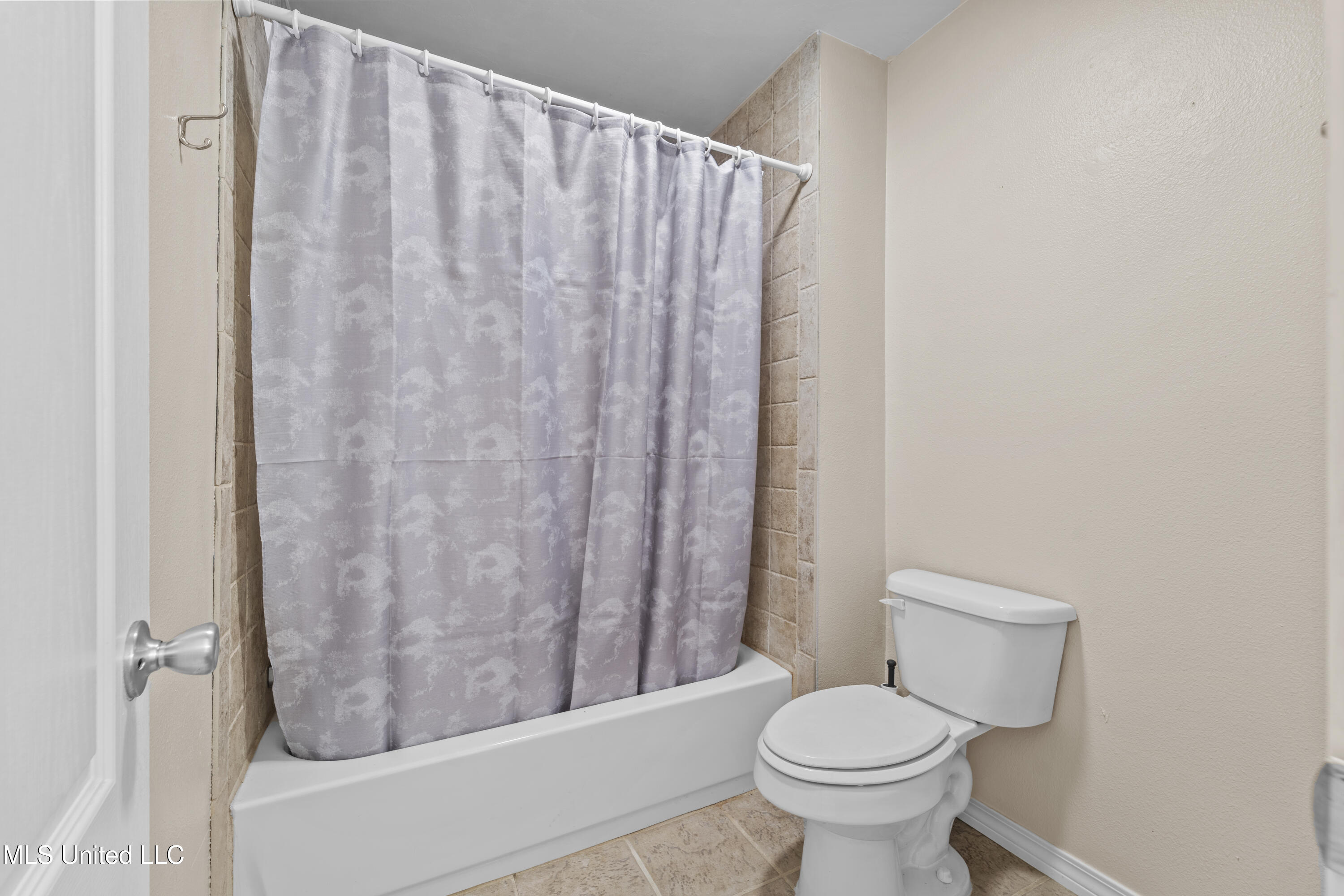 109 Fernwood Drive Property Photo 14