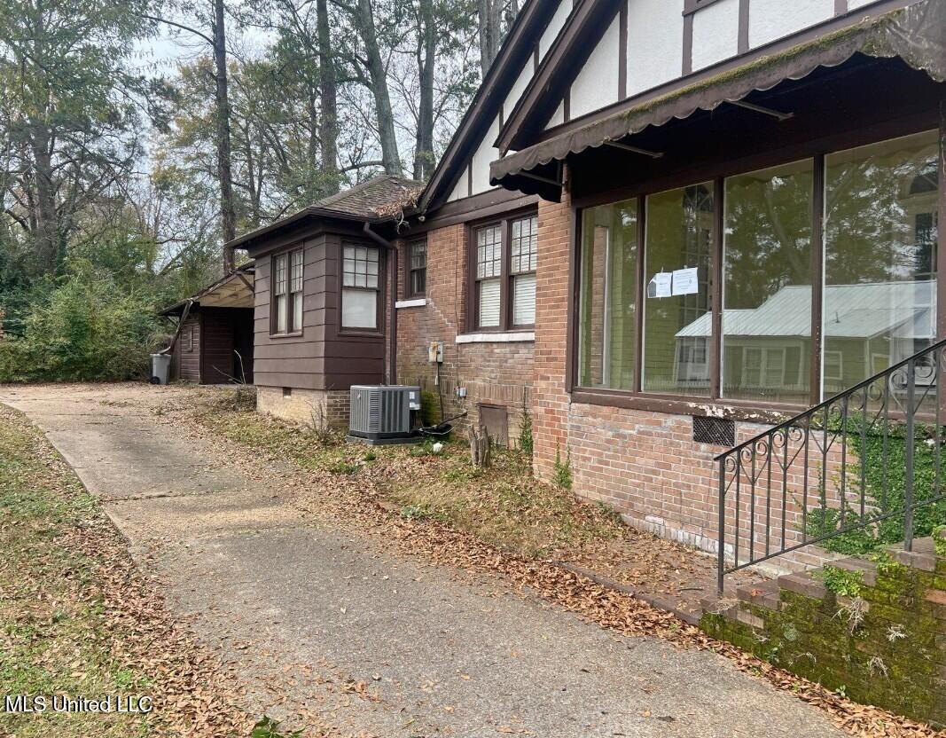627 Mohawk Avenue Property Photo 13