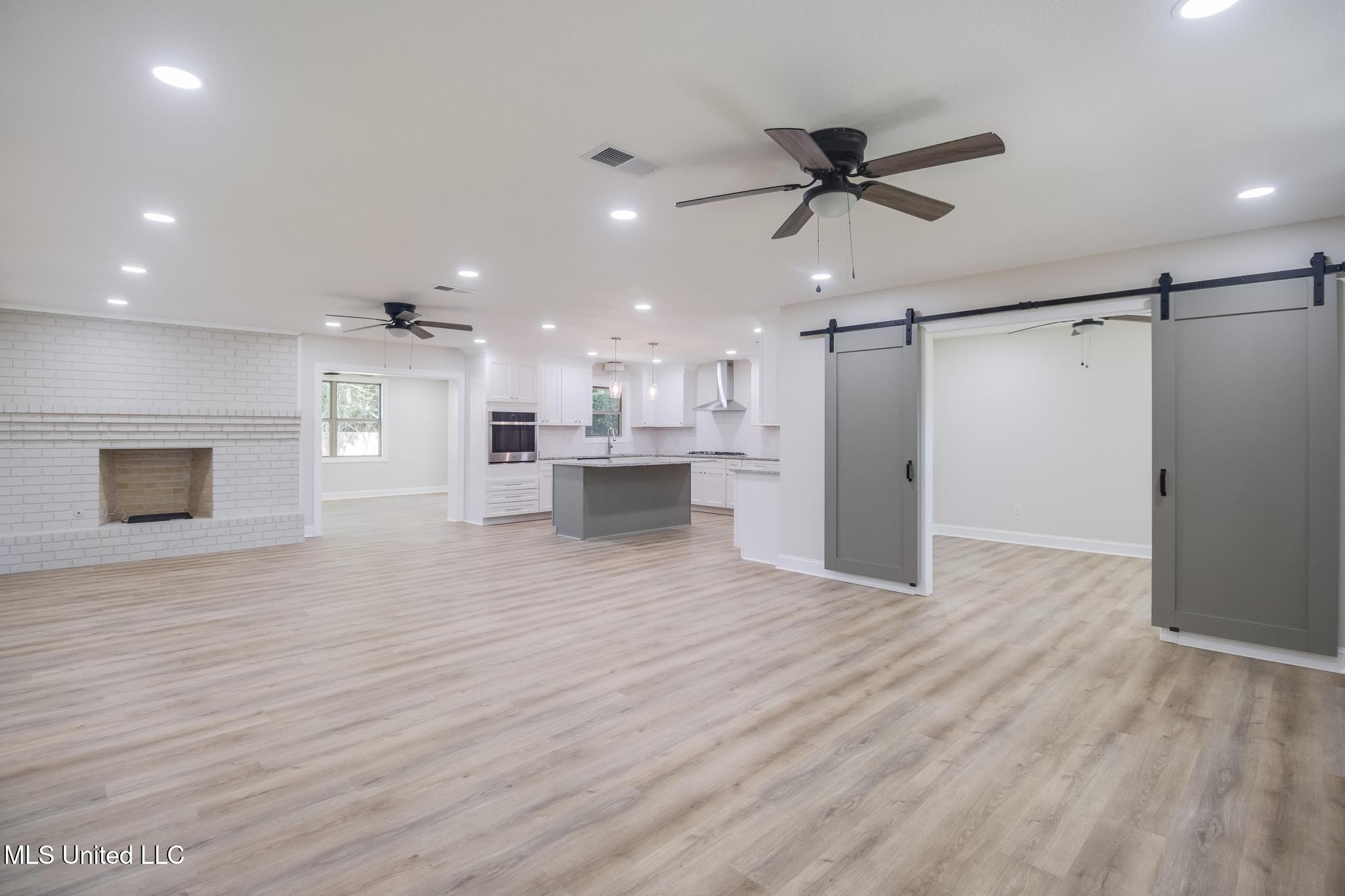 306 Westview Drive Property Photo 7