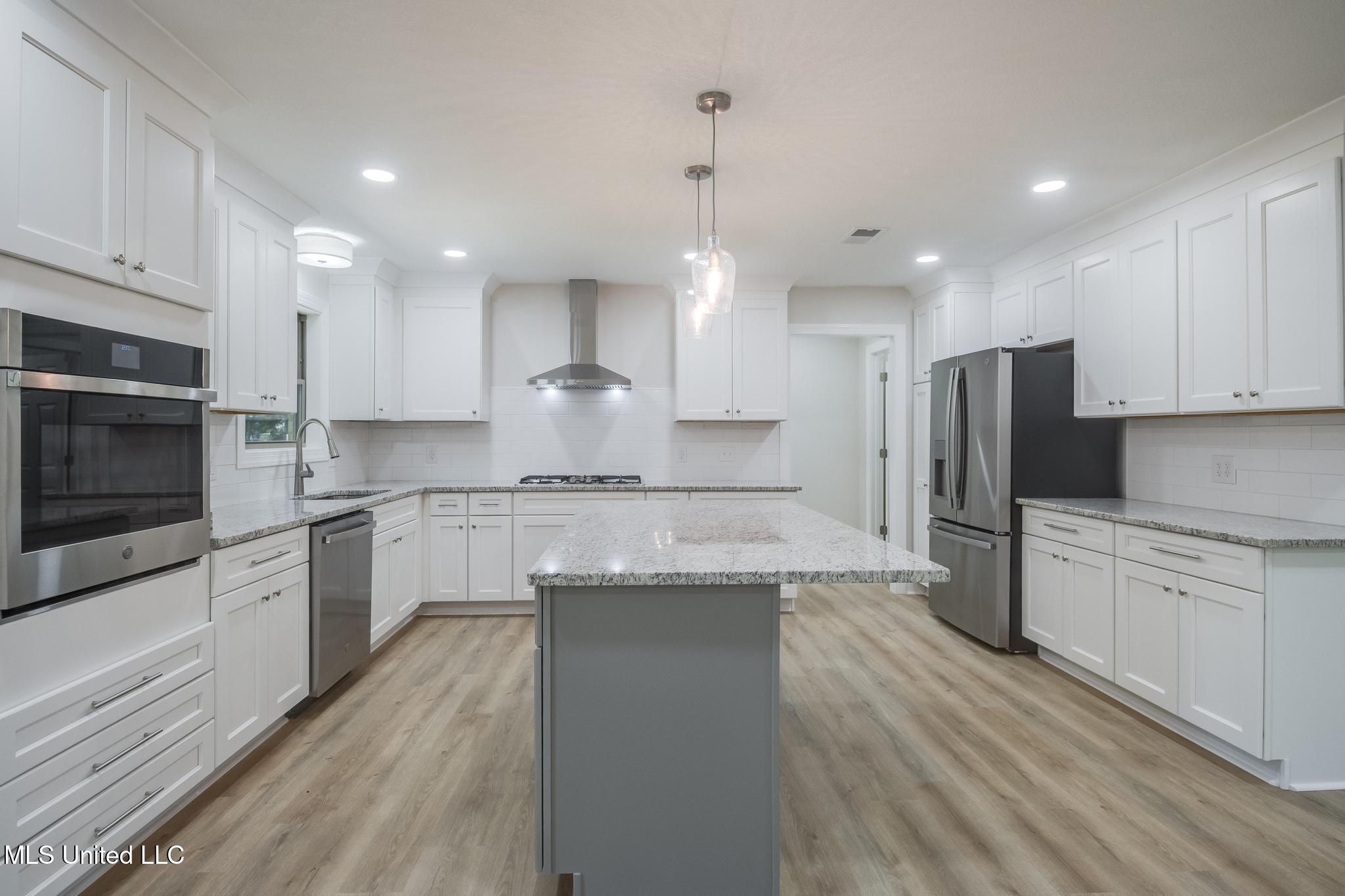 306 Westview Drive Property Photo 11