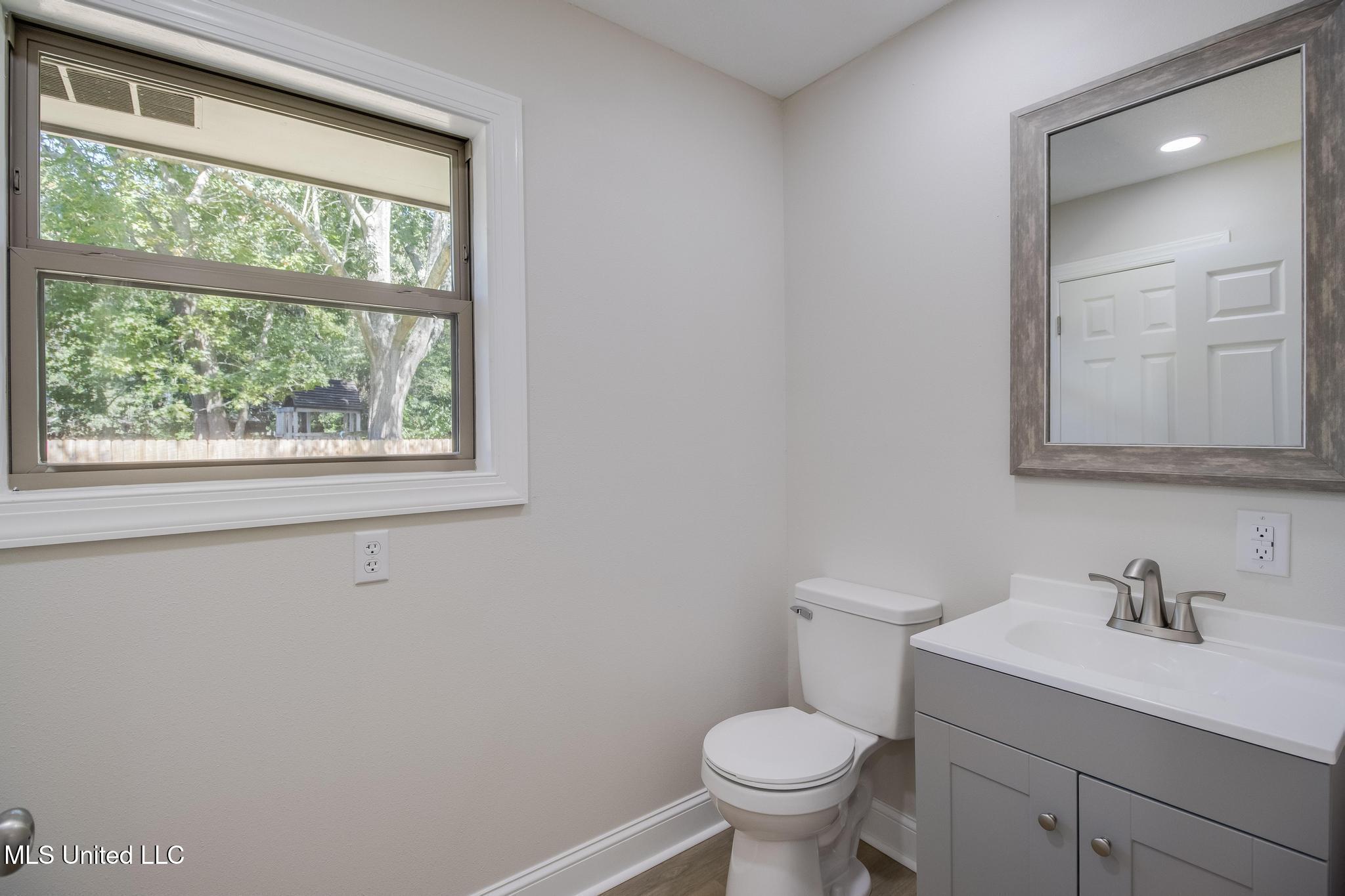 306 Westview Drive Property Photo 16