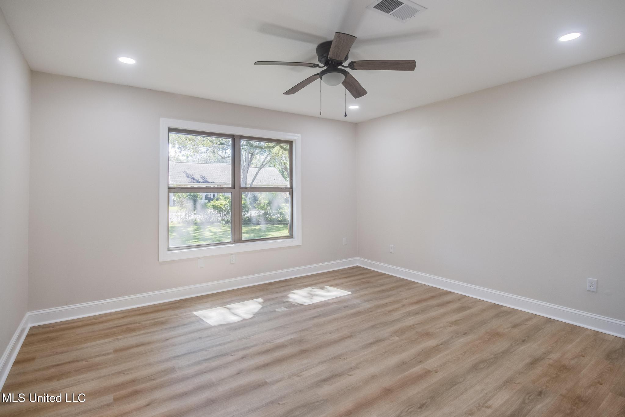 306 Westview Drive Property Photo 23