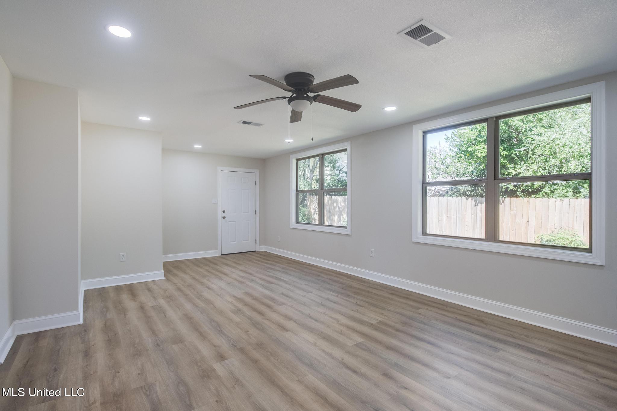 306 Westview Drive Property Photo 28