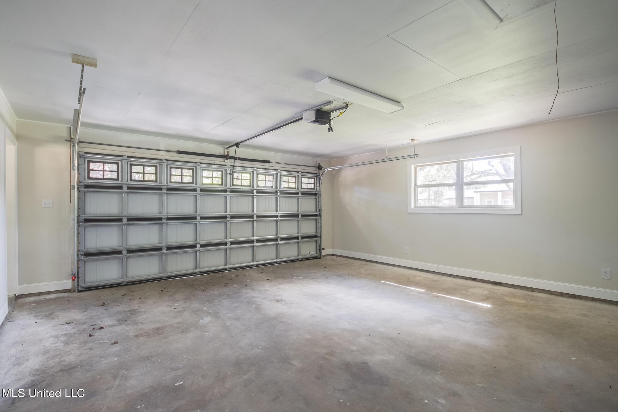 306 Westview Drive Property Photo 30