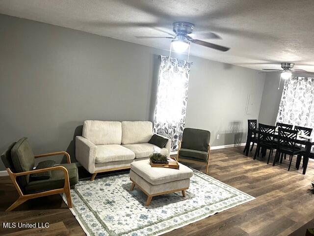 14151 N Highway 35 Property Photo 6