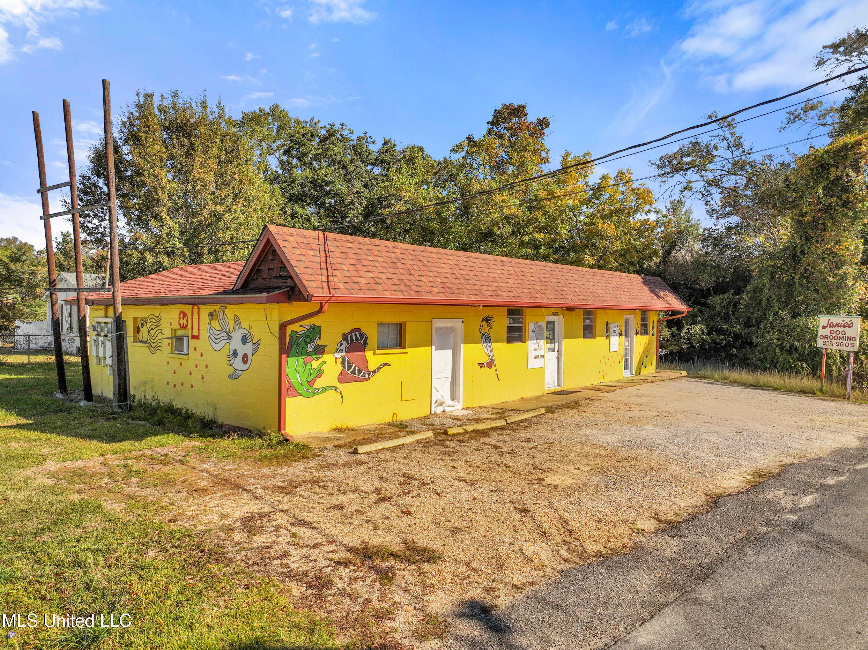 15380 5th Street Property Photo 3
