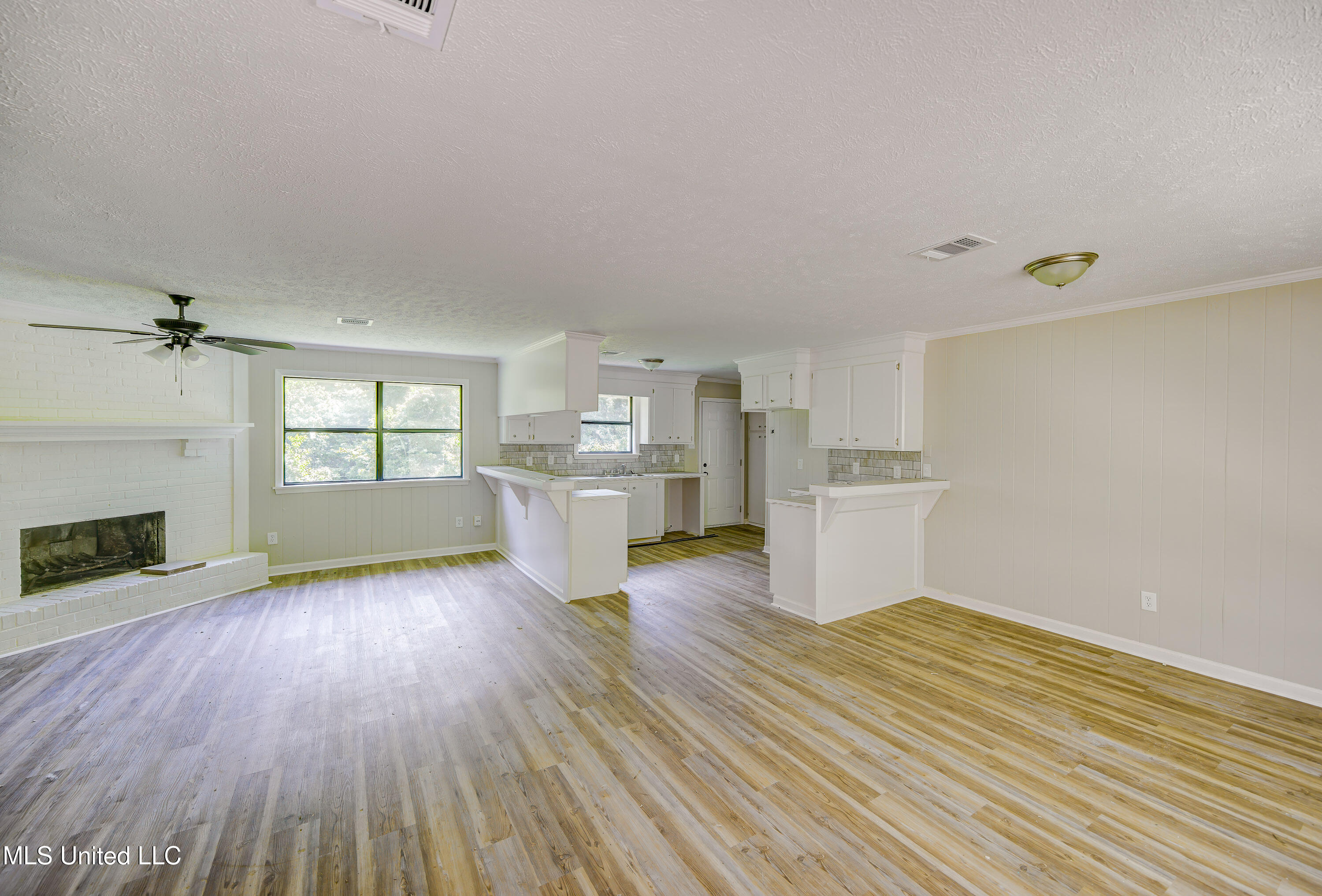 4534 Halls Ferry Road Property Photo 3