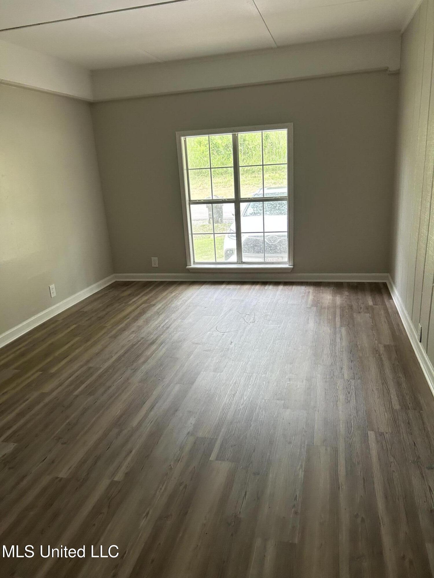 4534 Halls Ferry Road Property Photo 12