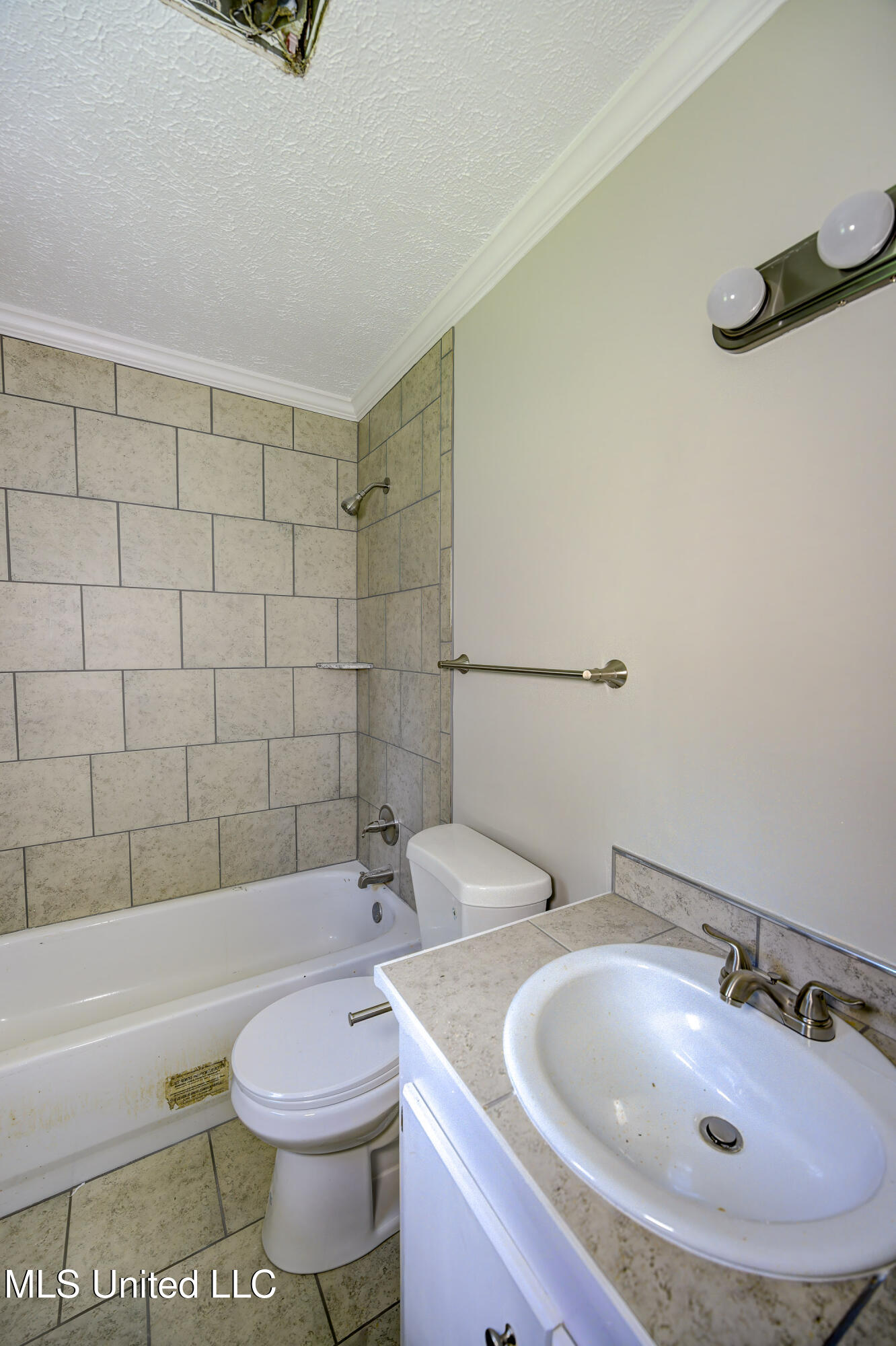 4534 Halls Ferry Road Property Photo 17