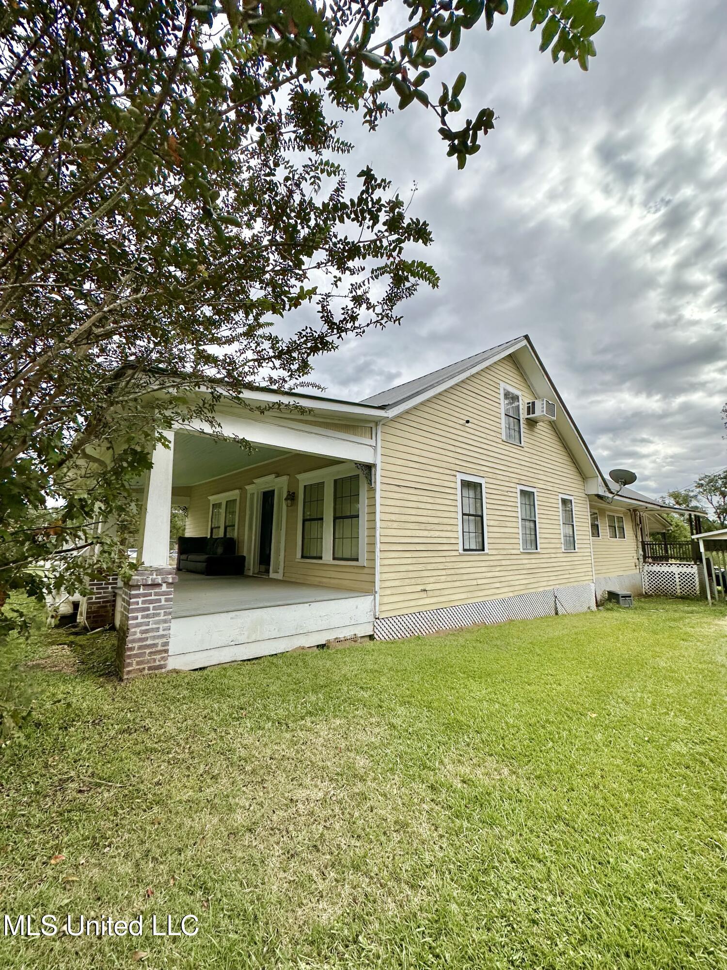 544 Liberty Road Property Photo 2