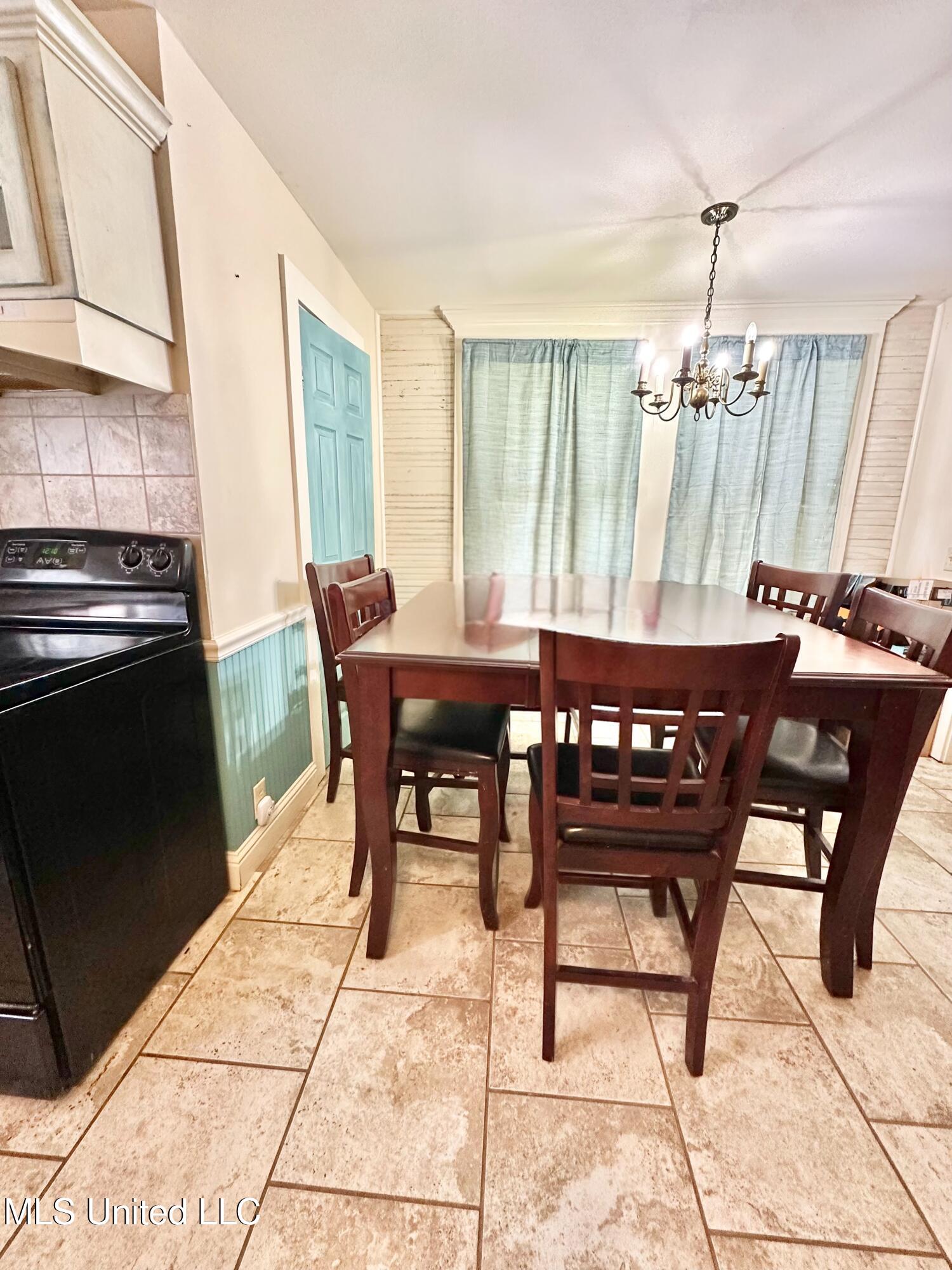 544 Liberty Road Property Photo 7