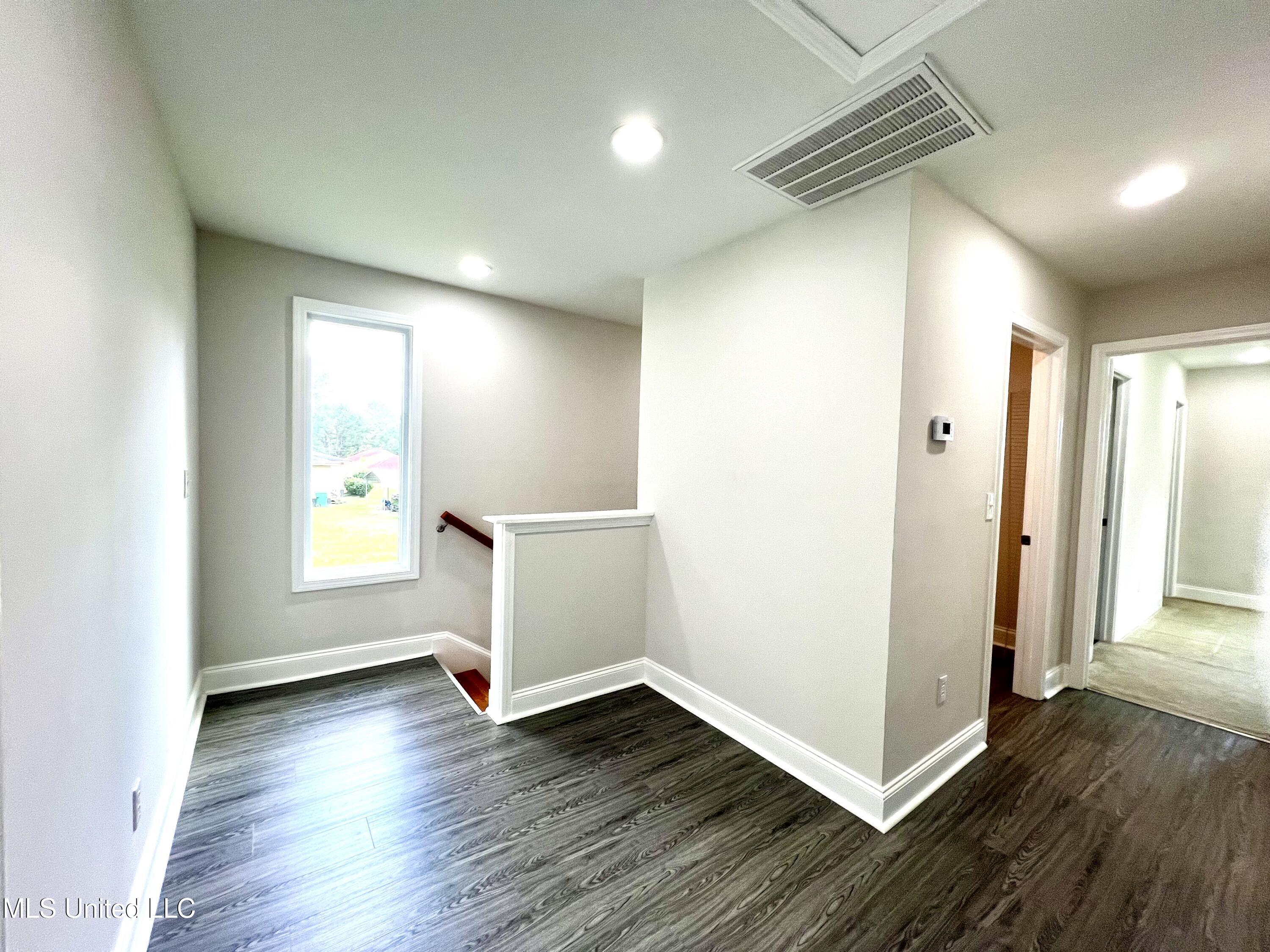 1074 Pleasant Grove Road Property Photo 7