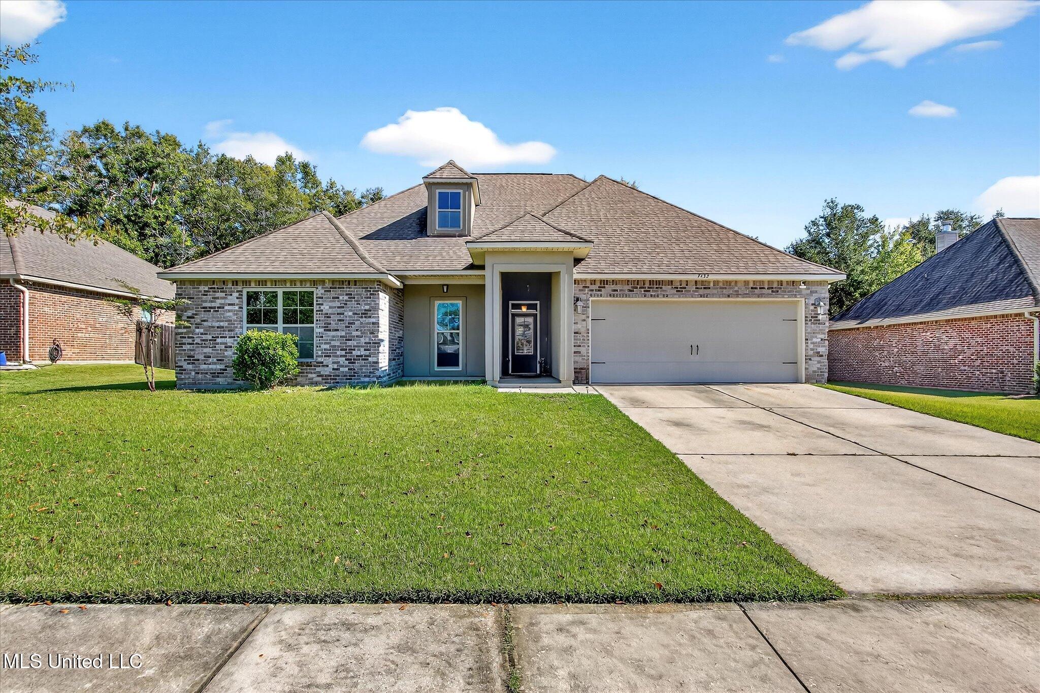 7432 Saints Circle Property Photo 1