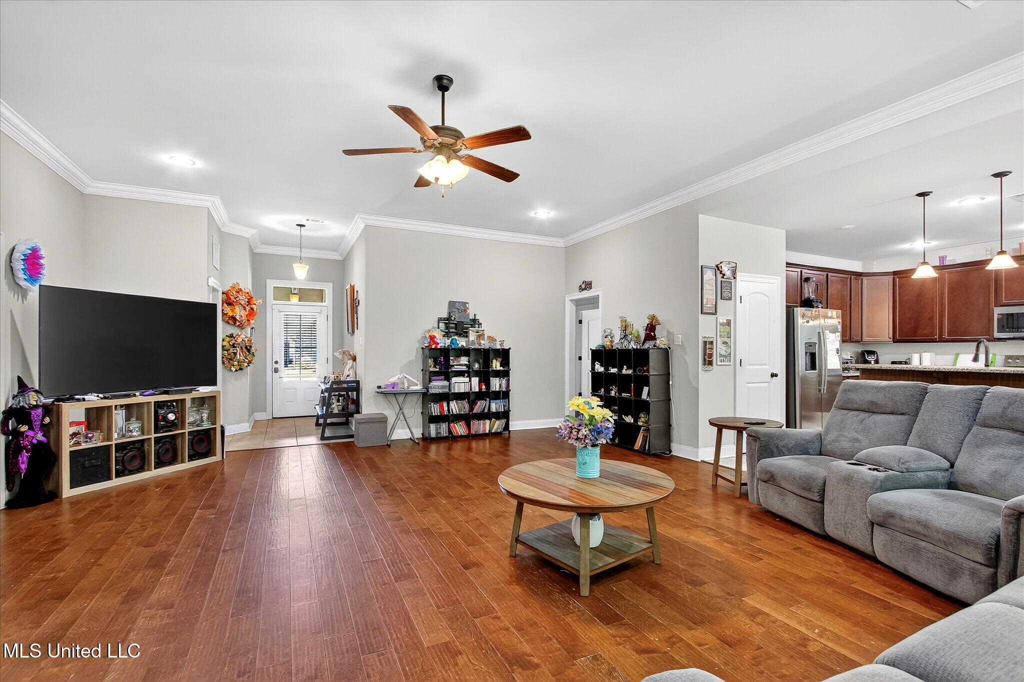 7432 Saints Circle Property Photo 7