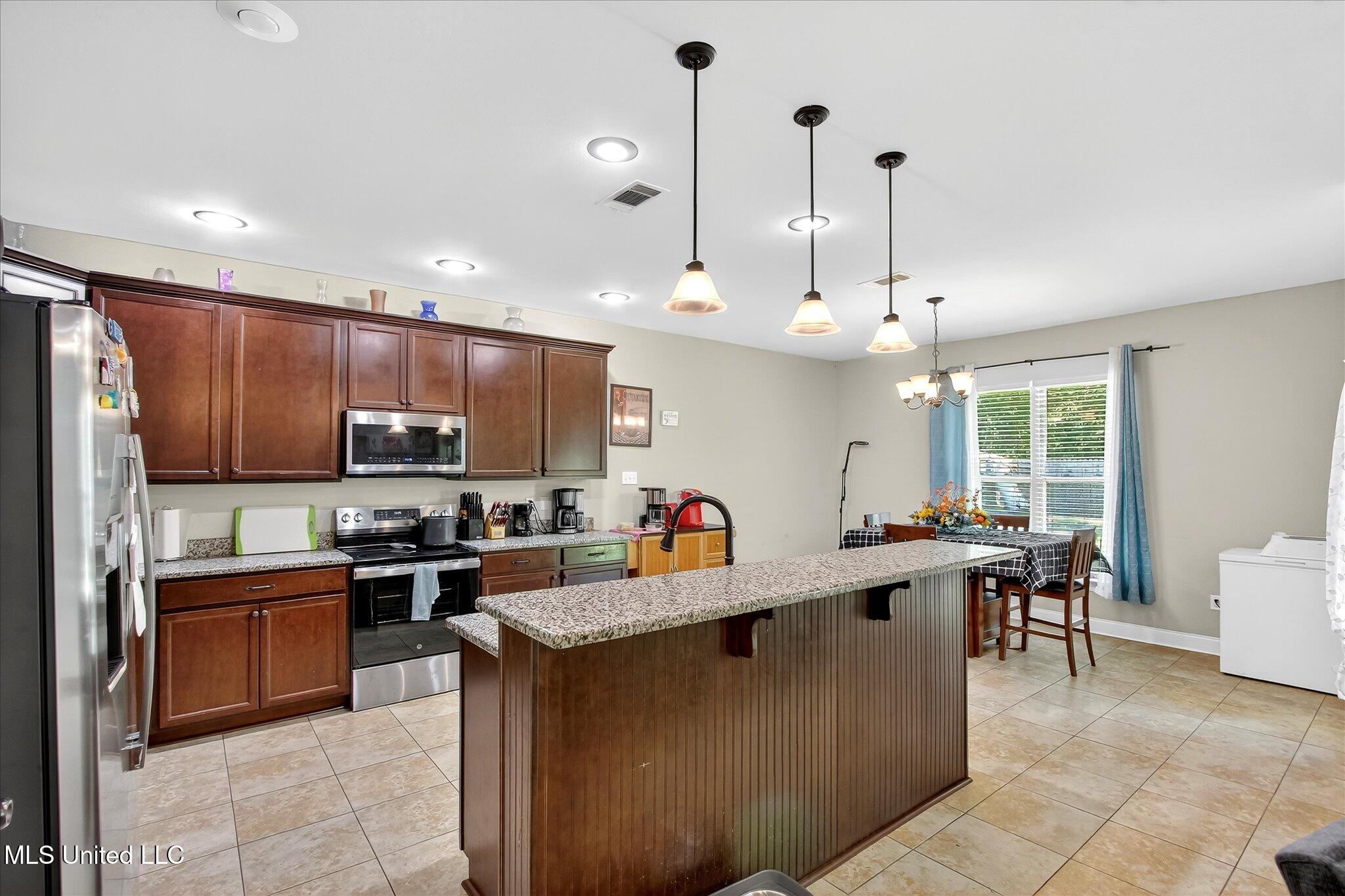 7432 Saints Circle Property Photo 17