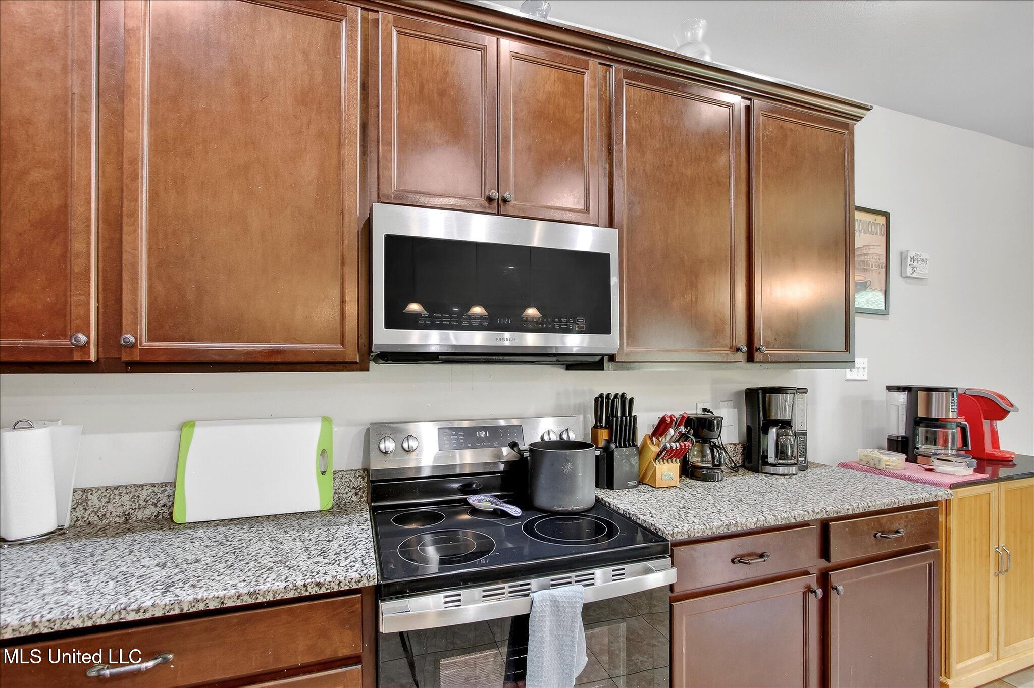 7432 Saints Circle Property Photo 18