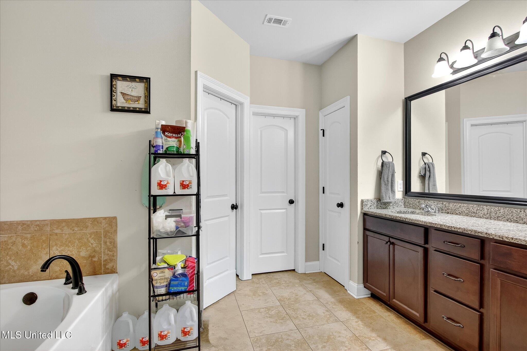 7432 Saints Circle Property Photo 25