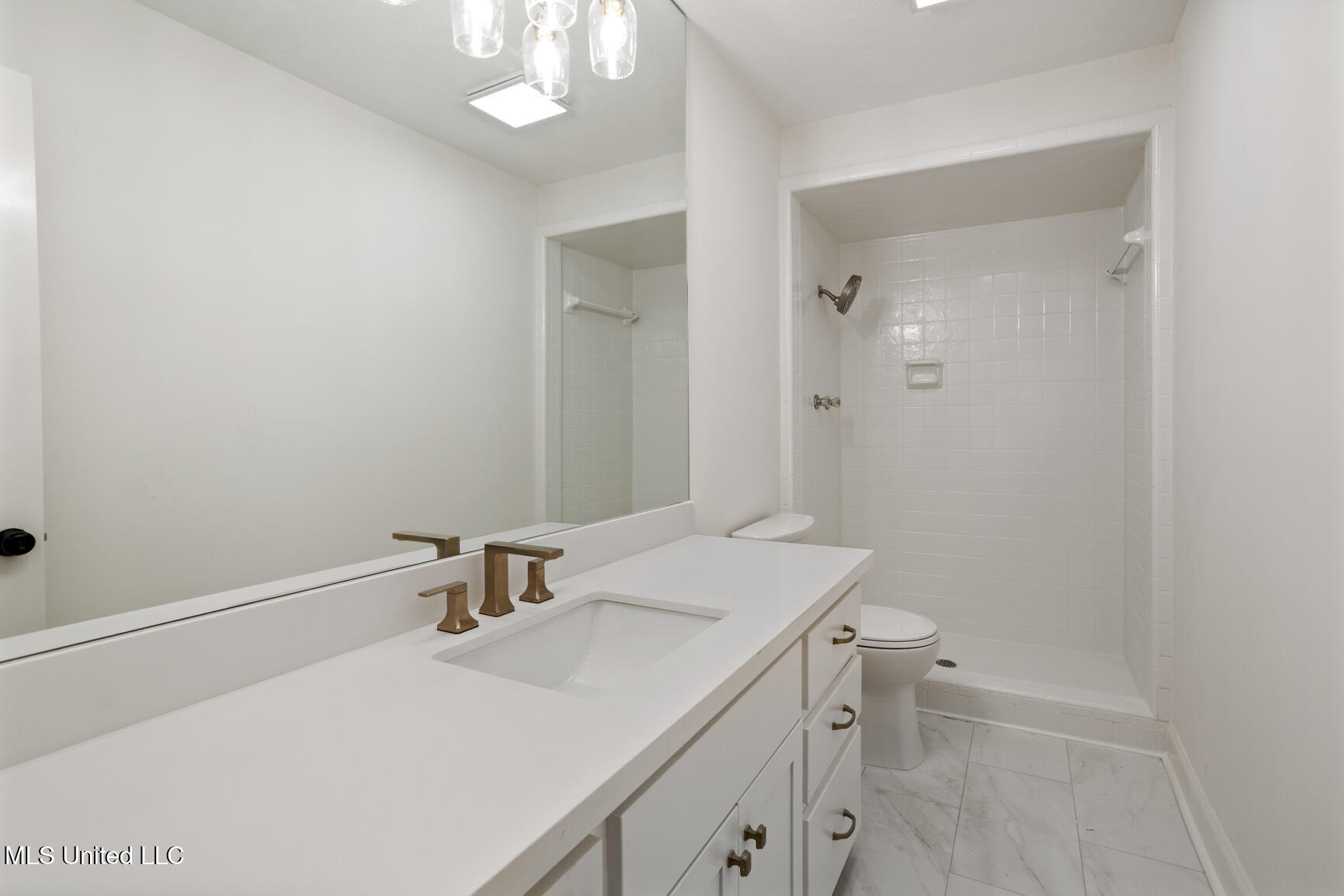 445 Armour Drive Property Photo 15