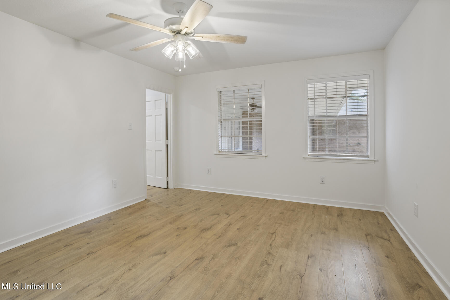 445 Armour Drive Property Photo 17