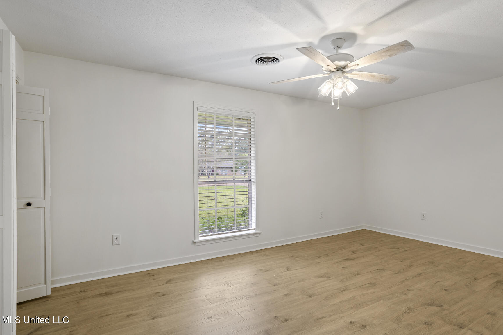 445 Armour Drive Property Photo 21