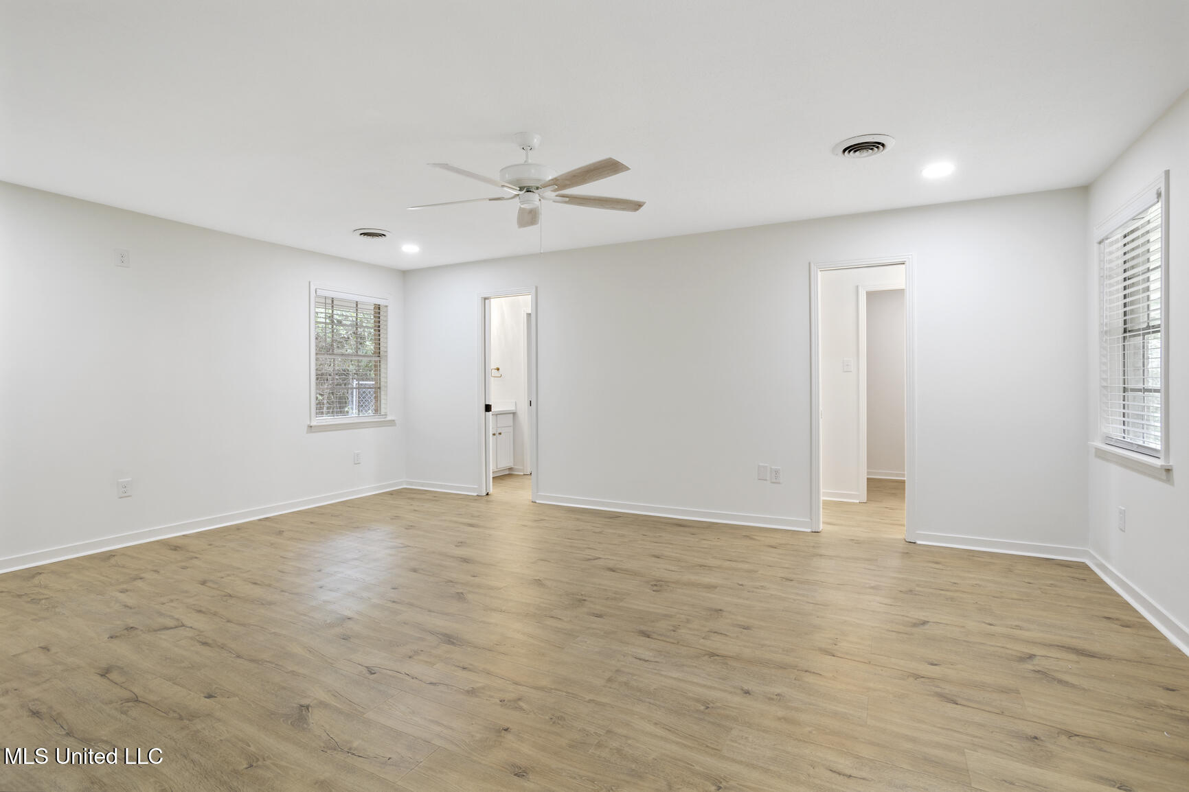 445 Armour Drive Property Photo 27