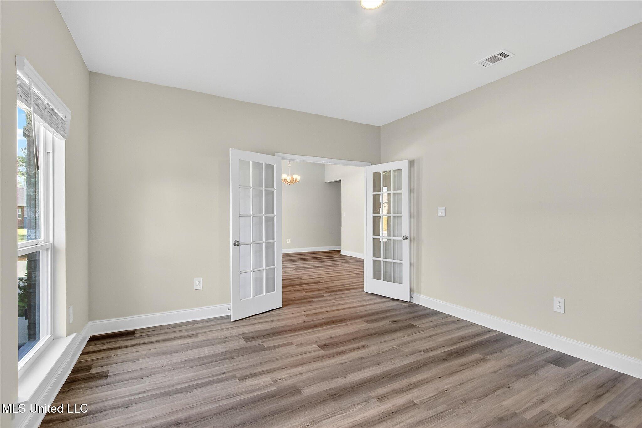 11705 Wakeland Court Property Photo 14