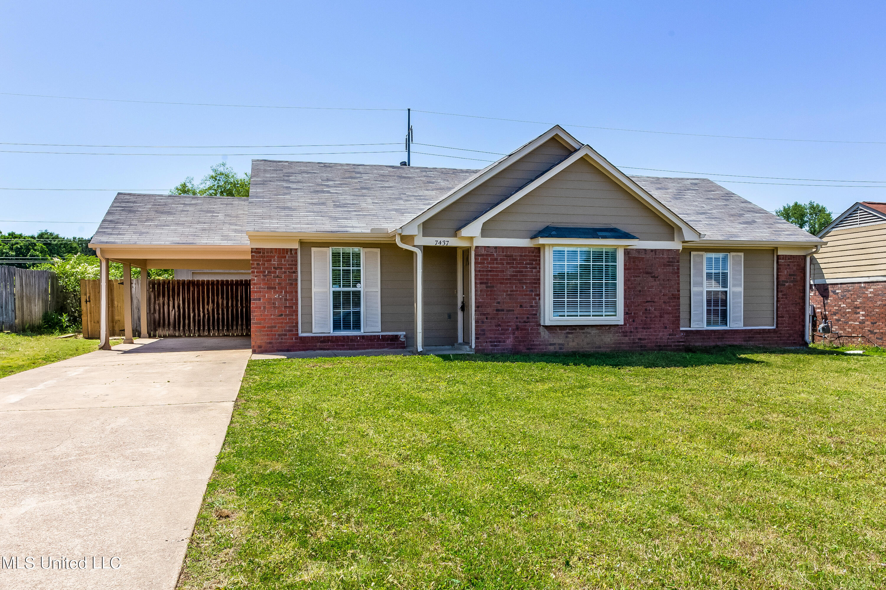 7437 Cliffwood Drive Property Photo 1