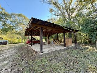 8 Newman Road Property Photo 6