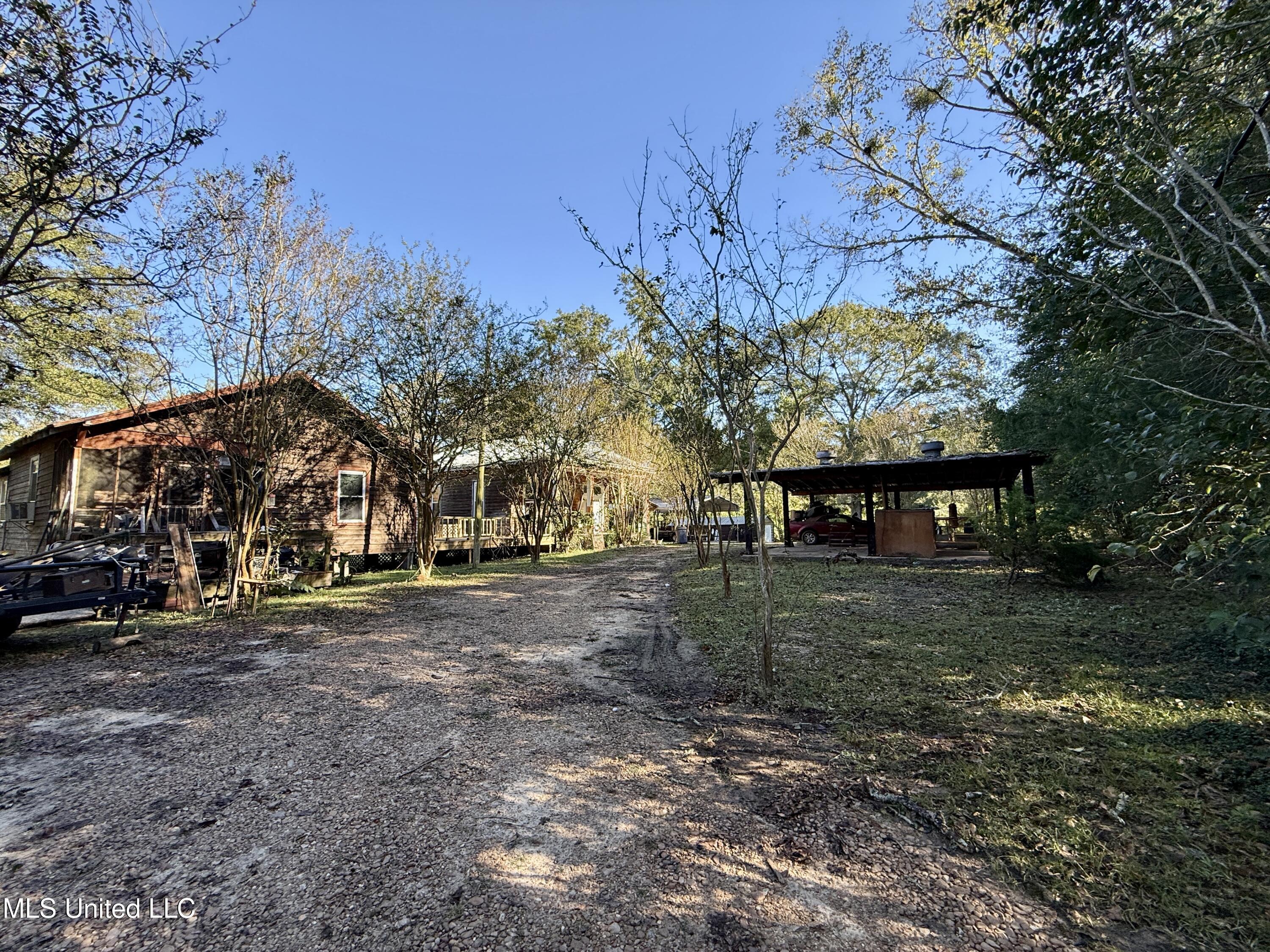 8 Newman Road Property Photo 28
