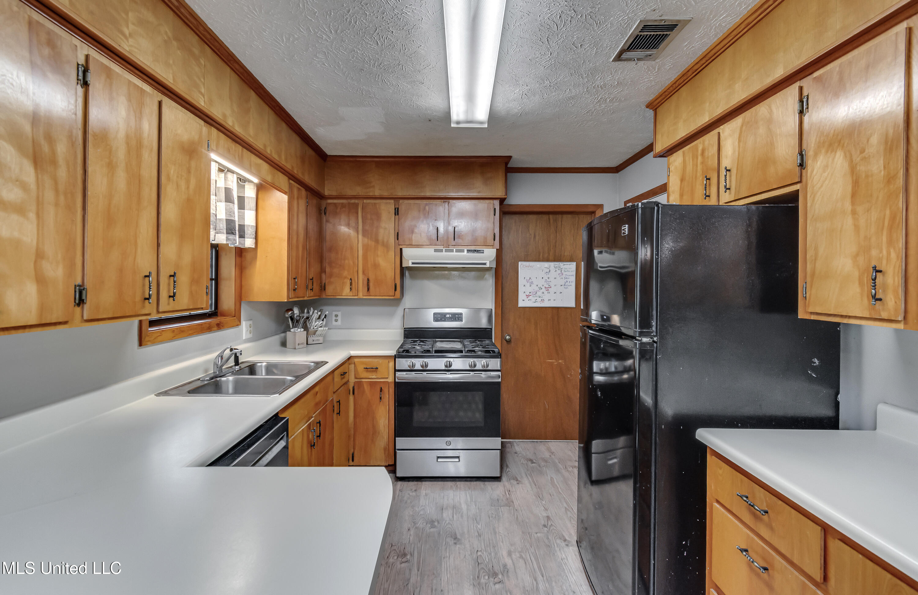 180 Alton Circle Property Photo 6