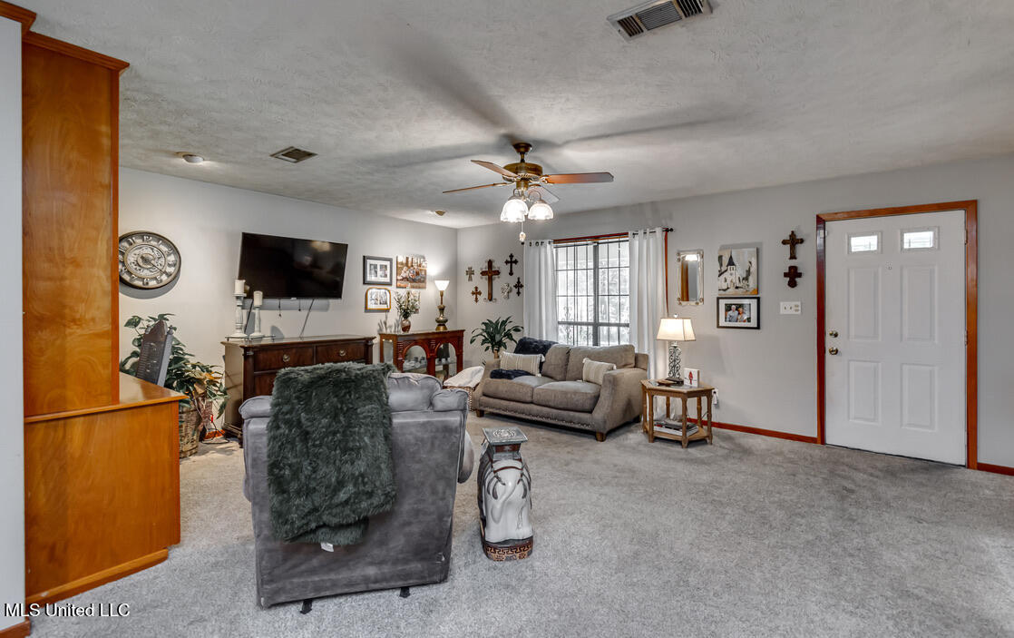 180 Alton Circle Property Photo 11