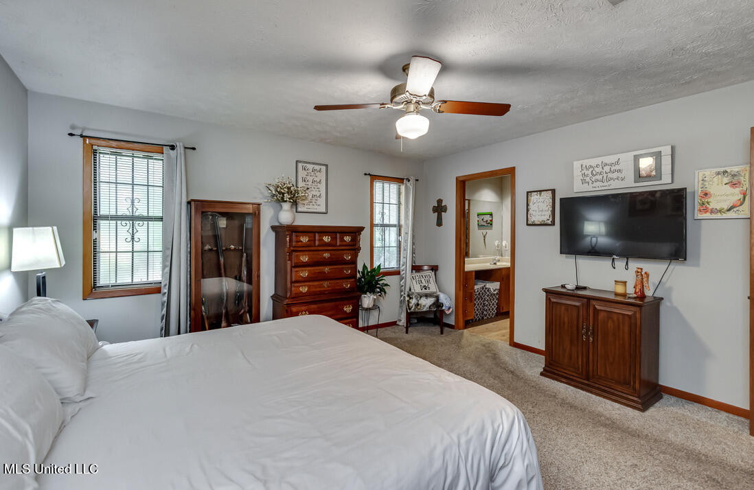 180 Alton Circle Property Photo 13