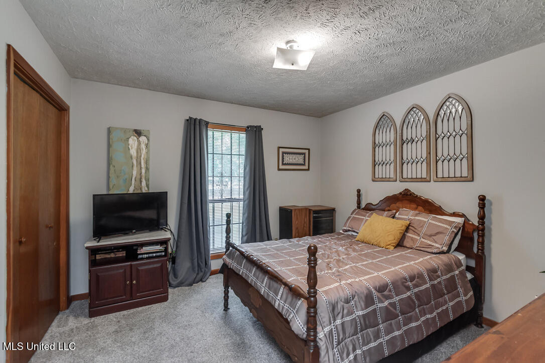 180 Alton Circle Property Photo 15