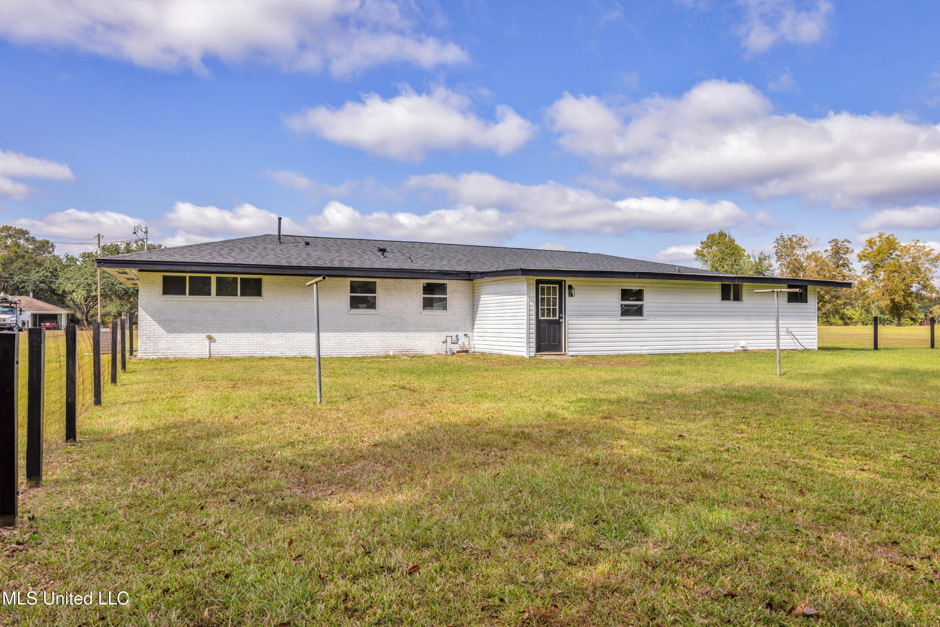 12330 Oaklawn Road Property Photo 30