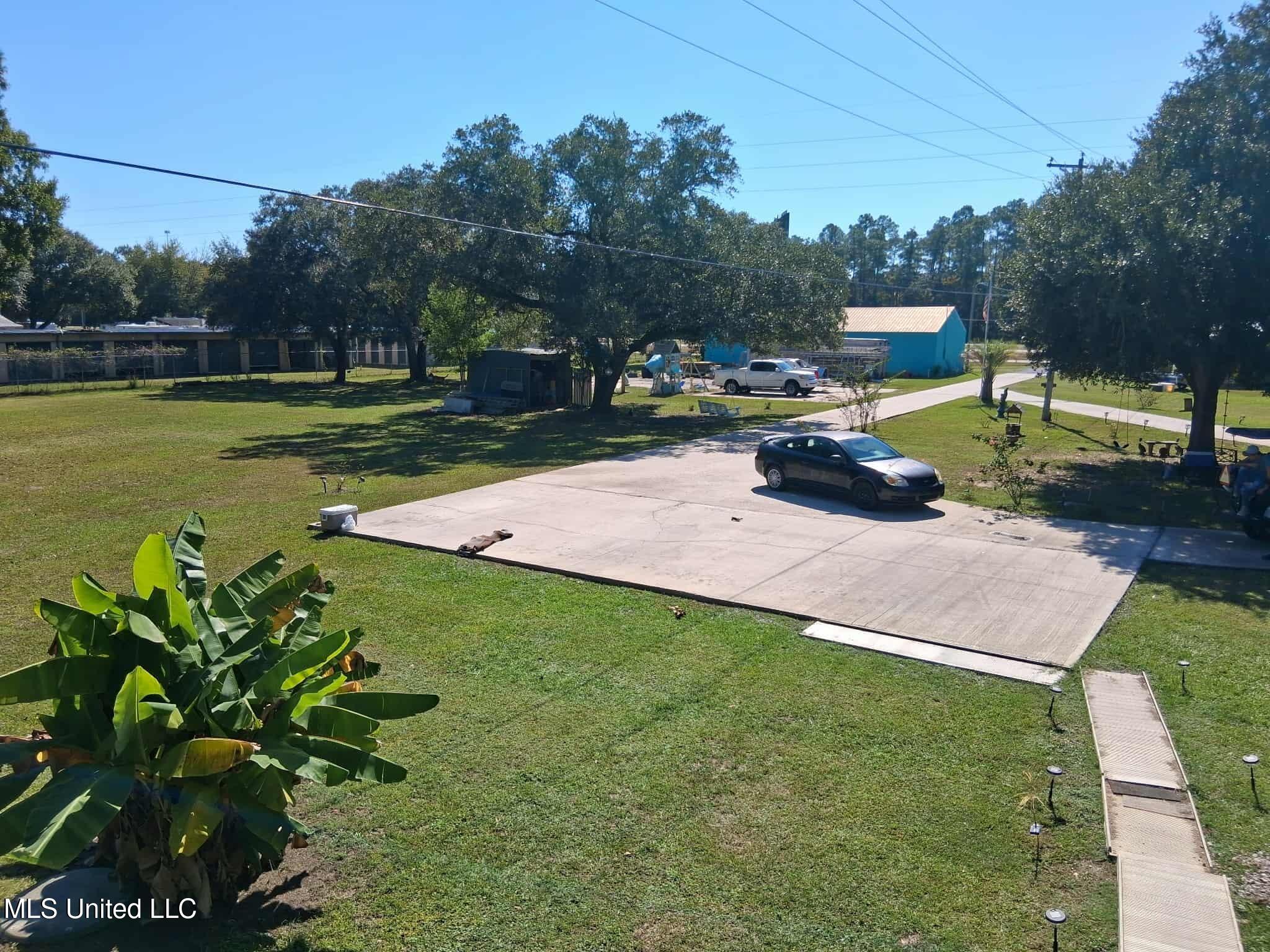 9035 Pine Drive Property Photo 27