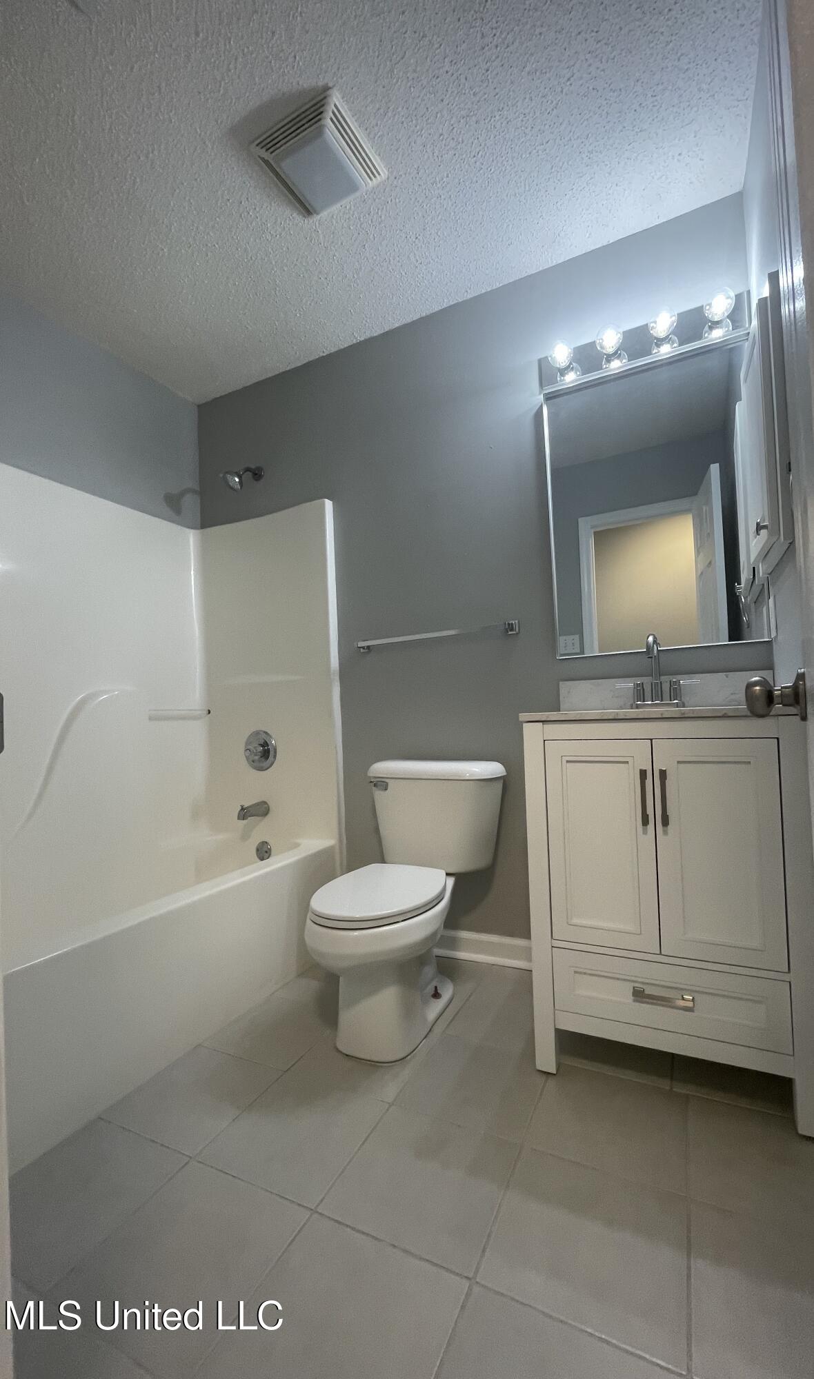 10604 E Bay Tree Drive Property Photo 6