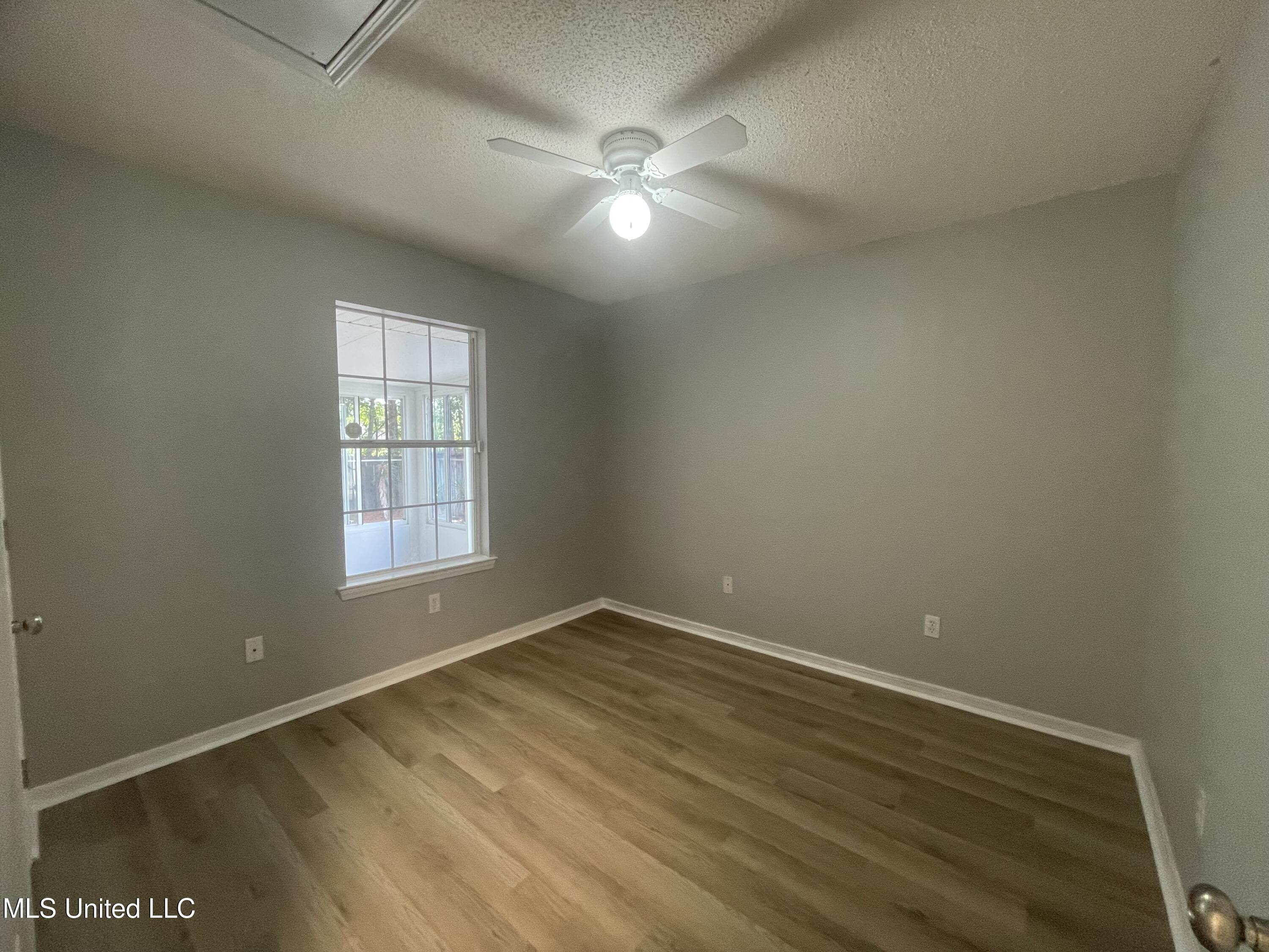 10604 E Bay Tree Drive Property Photo 8