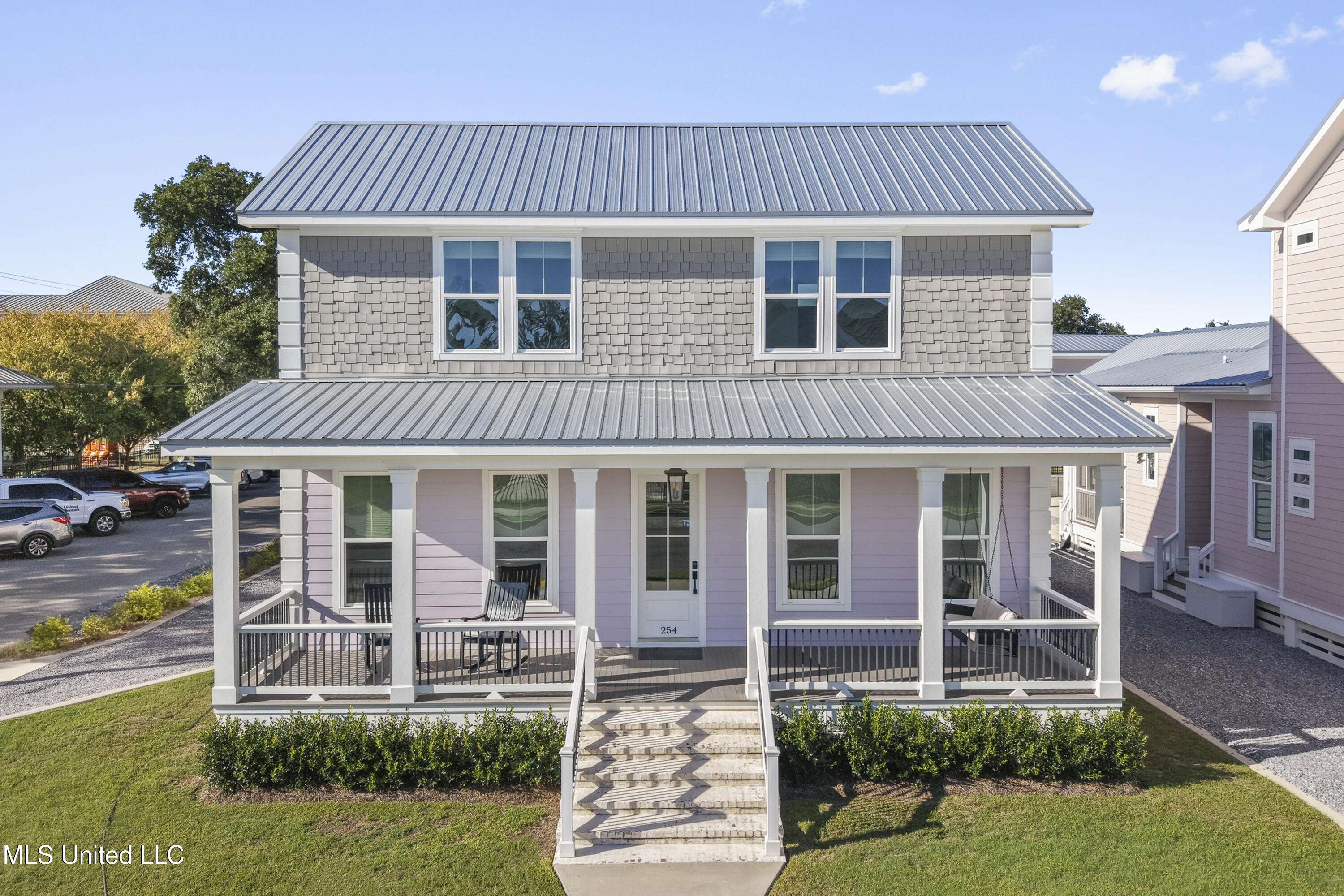 254 W Second Street Property Photo 3