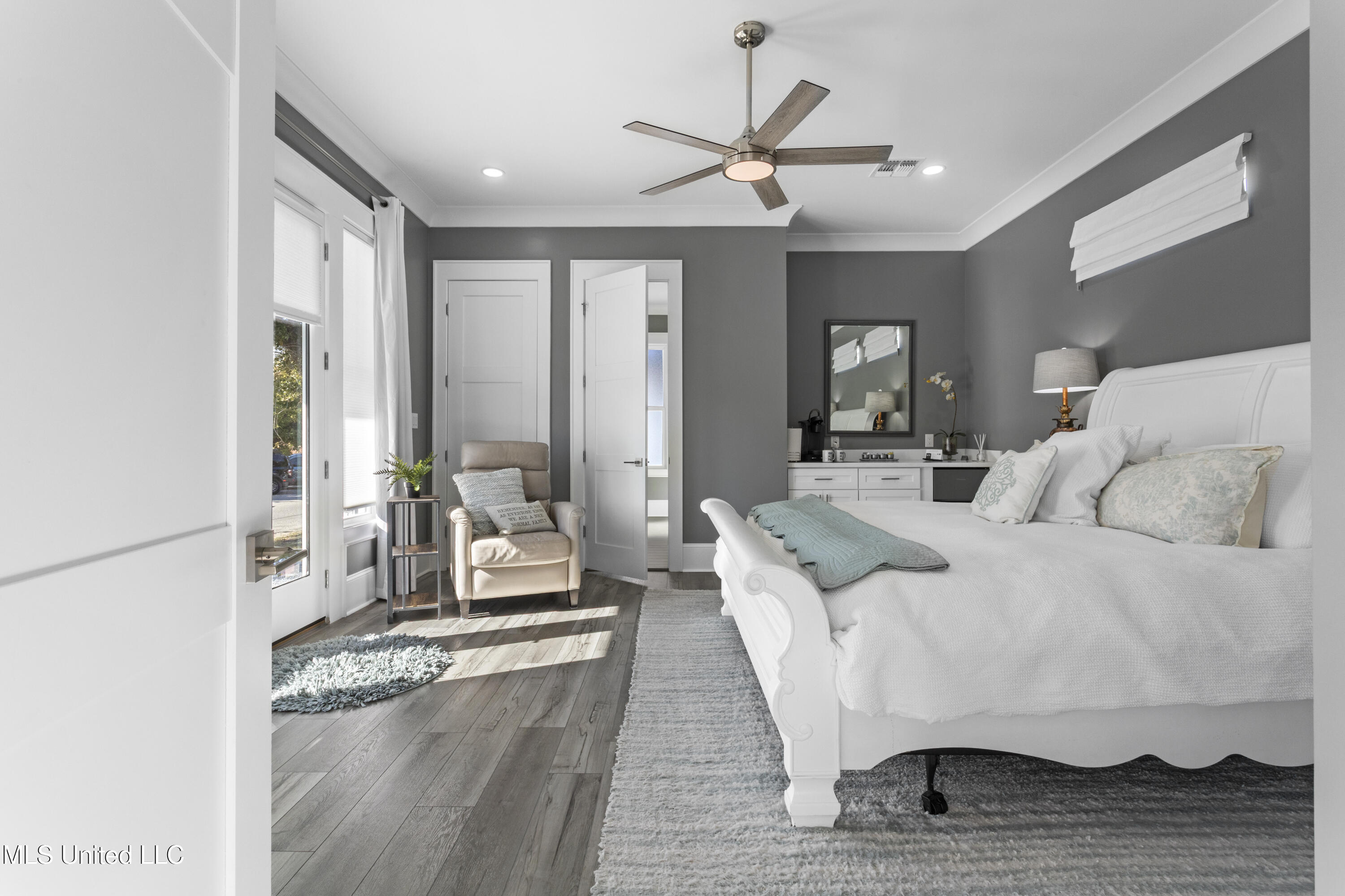 254 W Second Street Property Photo 29